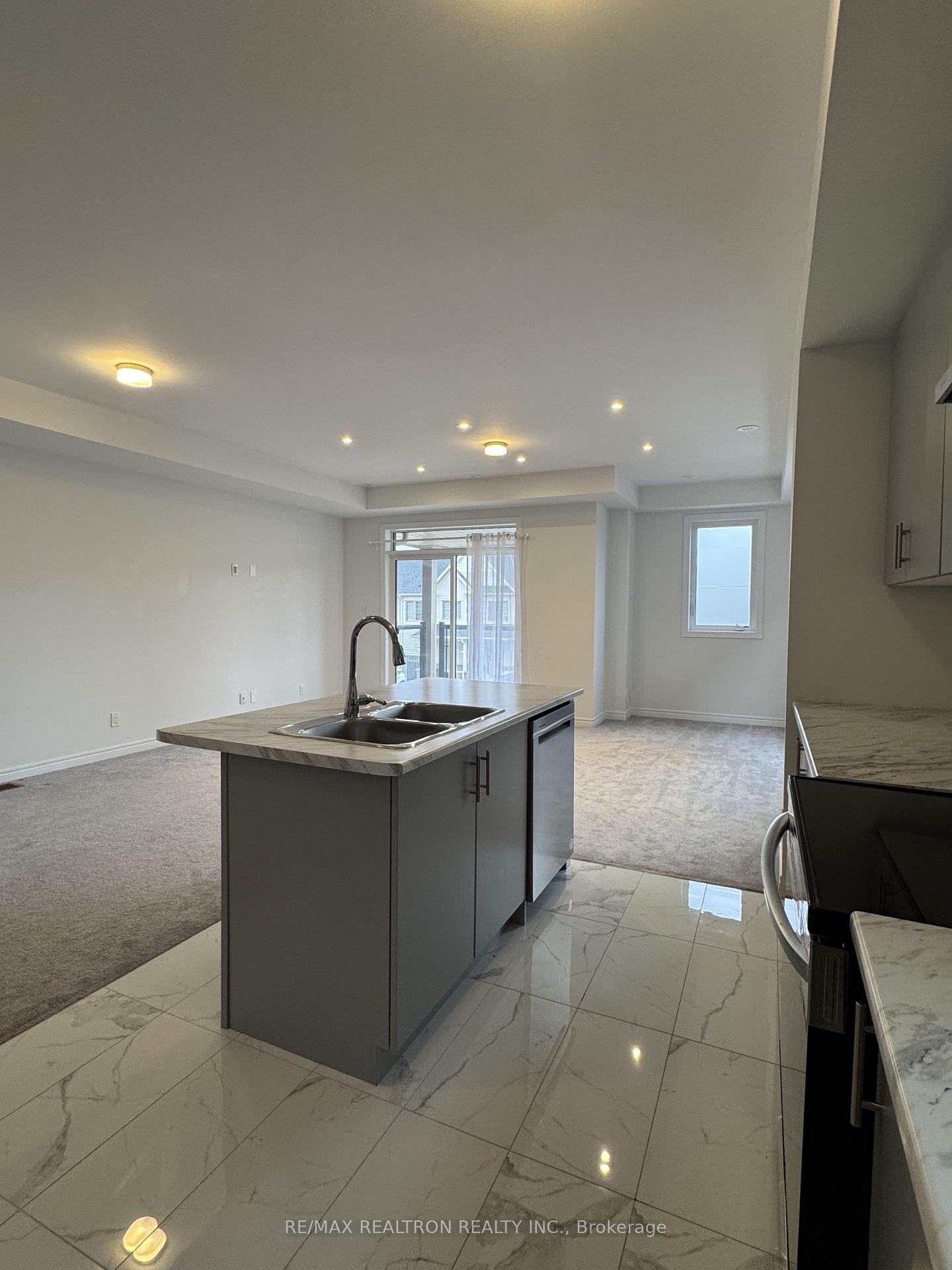 Photo 17 of 2031 Cameron Lott Crescent, Oshawa, Kedron — HOMEH