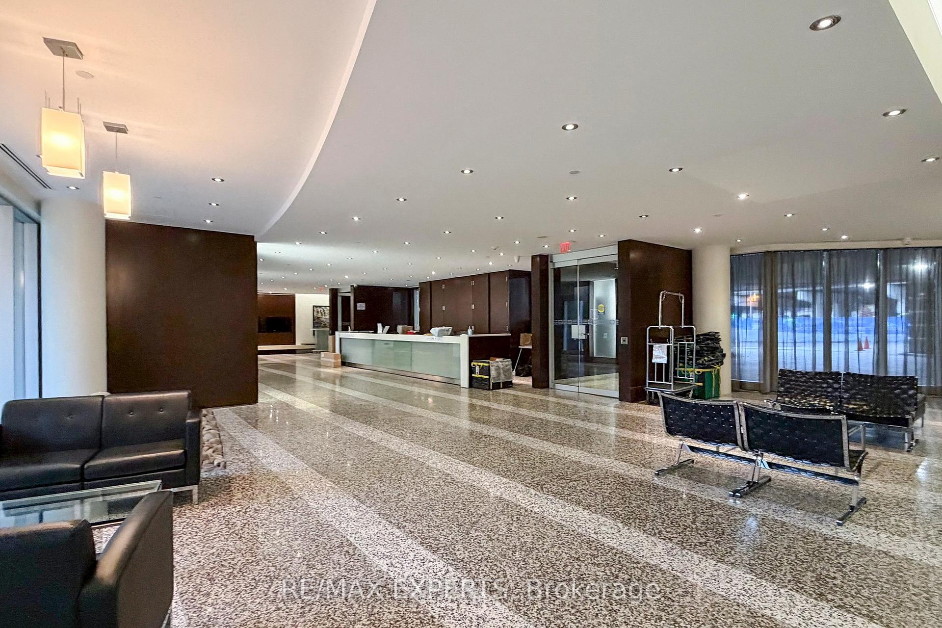 Photo 4 of Unit 2905, 8 York Street, Toronto, Waterfront Communities — HOMEH