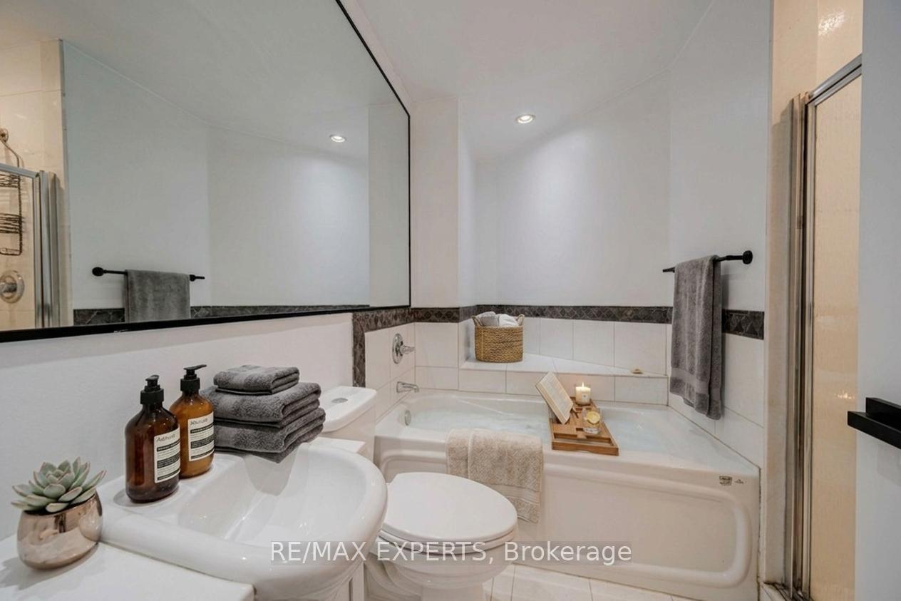 Photo 18 of Unit 2905, 8 York Street, Toronto, Waterfront Communities — HOMEH