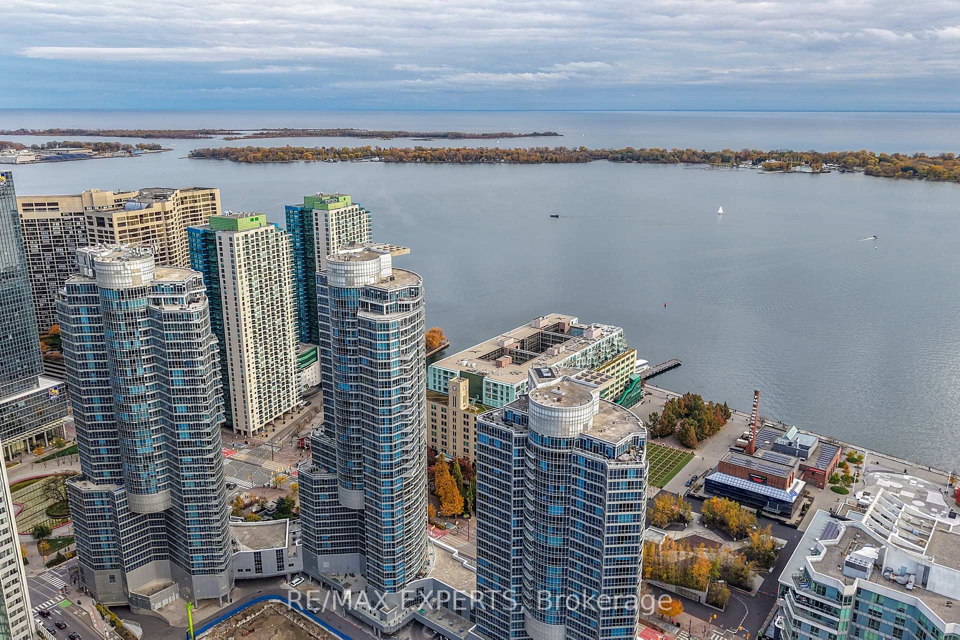 Photo 39 of Unit 2905, 8 York Street, Toronto, Waterfront Communities — HOMEH
