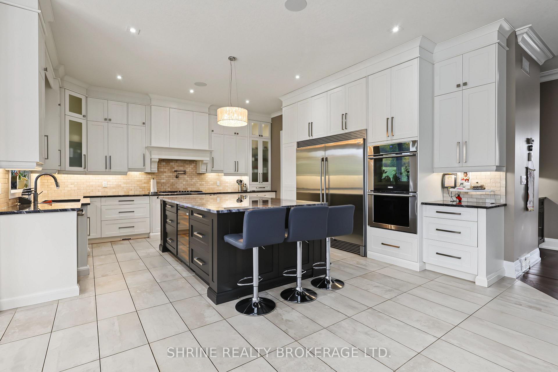 Photo 10 of 977 Longworth Road, London, South L — HOMEH