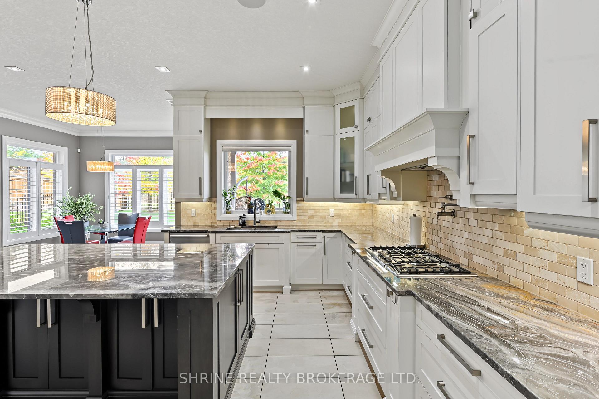 Photo 13 of 977 Longworth Road, London, South L — HOMEH