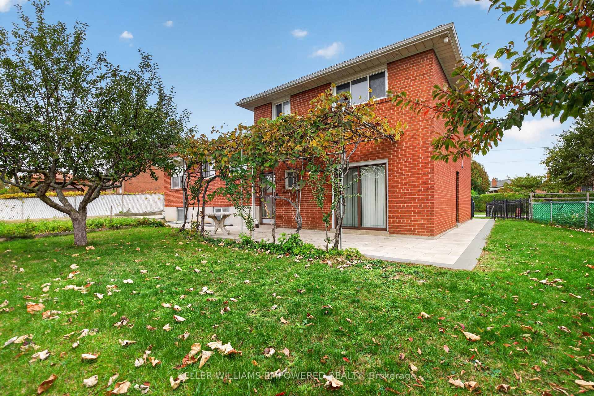 Photo 29 of Unit Main, 6 Archway Crescent, North York, Humbermede — HOMEH