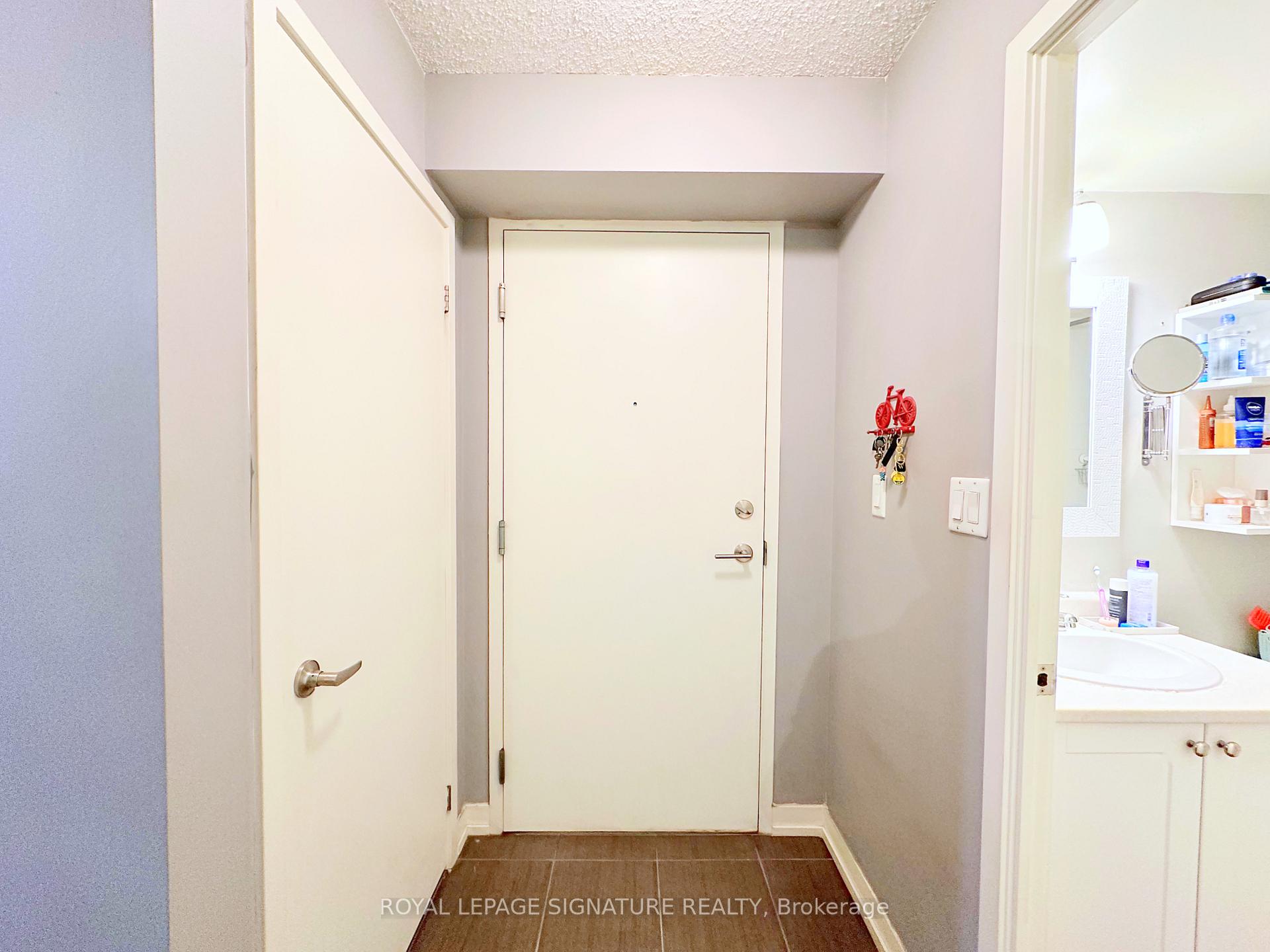 Photo 6 of Unit 1201, 816 Lansdowne Avenue, Toronto, Dovercourt-Wallace Emerson-Junction — HOMEH