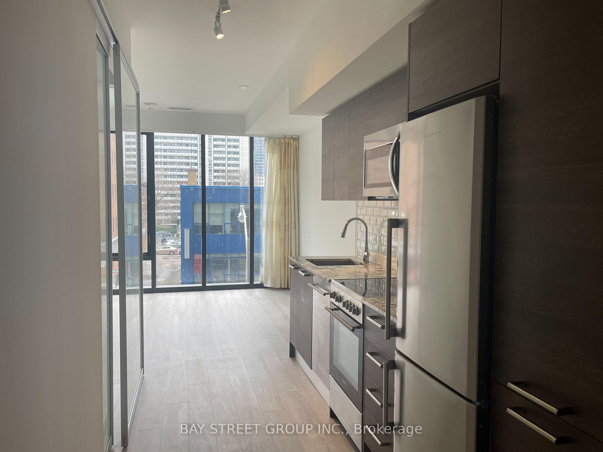 Photo 2 of 28 Wellesley Street E, Toronto, Church-Yonge Corridor — HOMEH