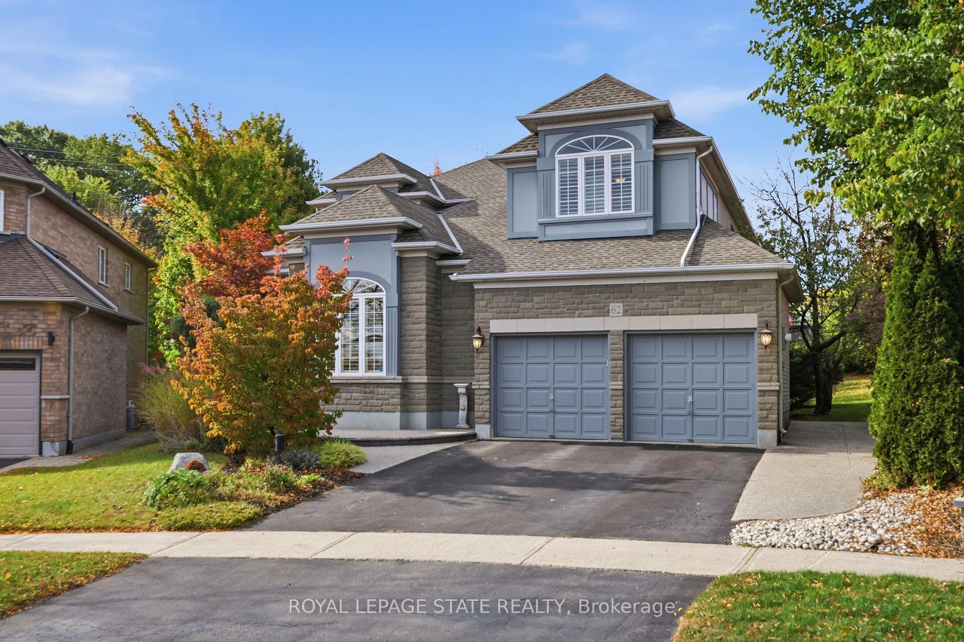 Photo 4 of 62 Anderson Court, Hamilton, Ancaster — HOMEH