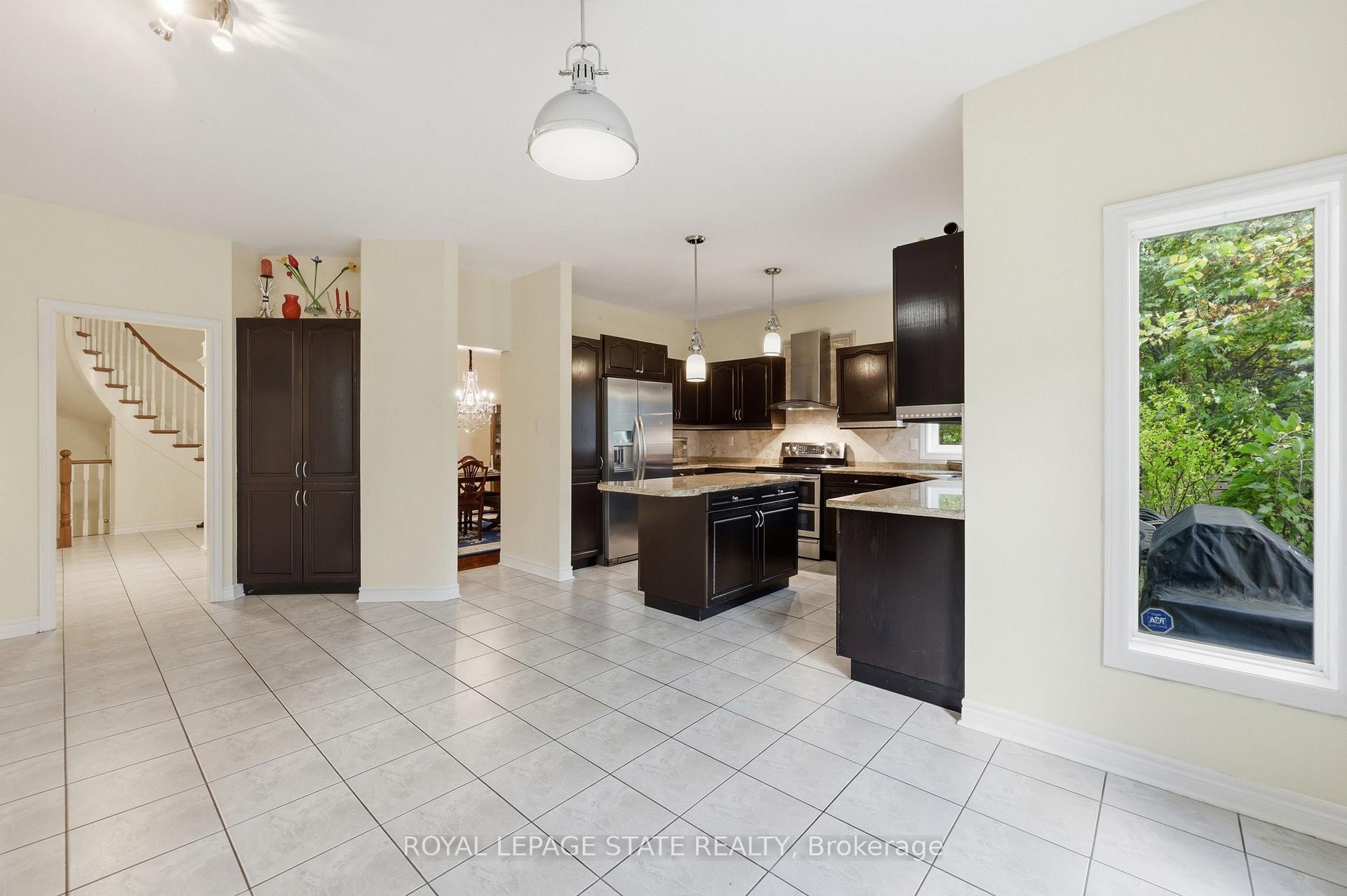 Photo 19 of 62 Anderson Court, Hamilton, Ancaster — HOMEH