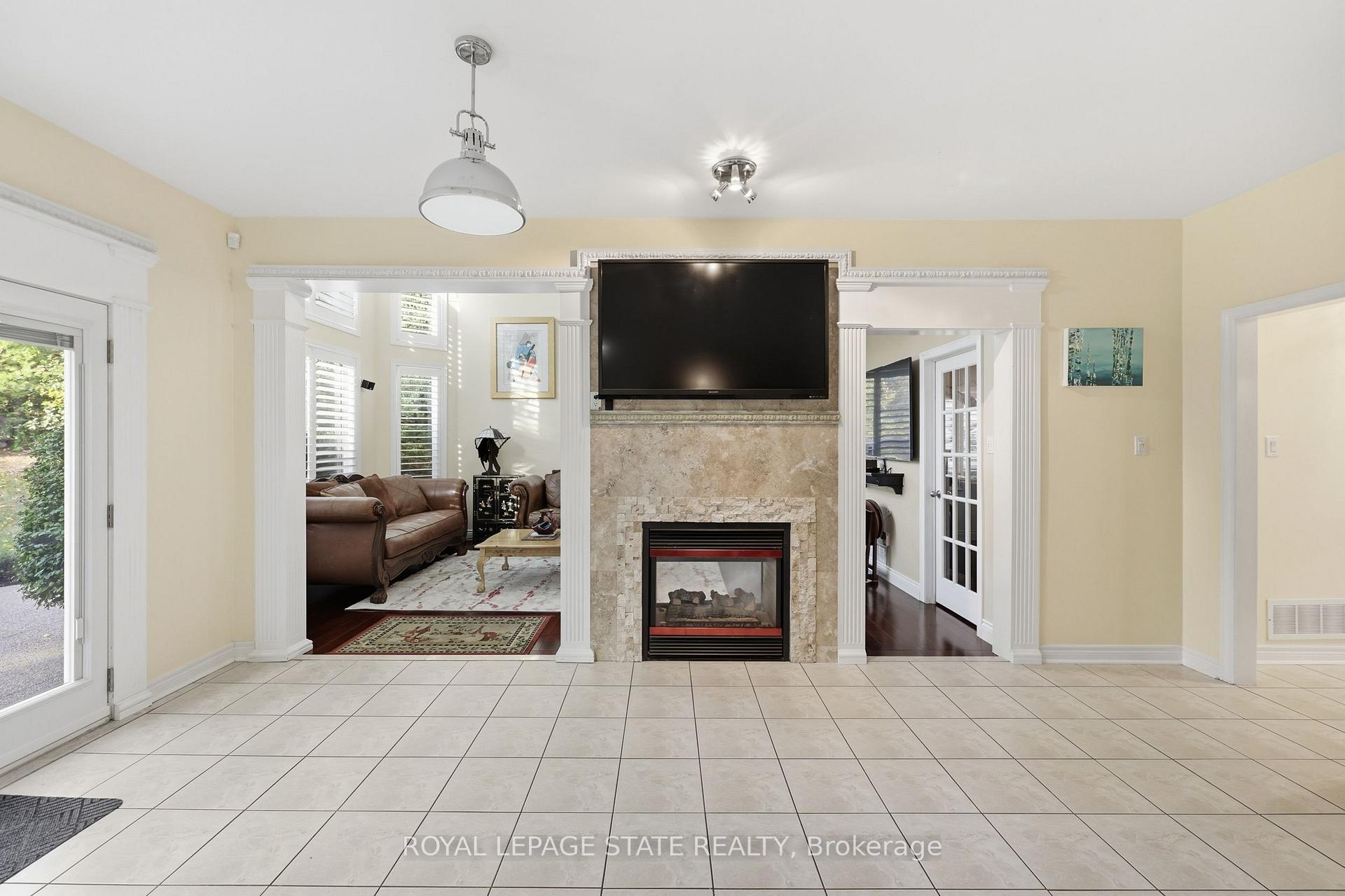 Photo 22 of 62 Anderson Court, Hamilton, Ancaster — HOMEH