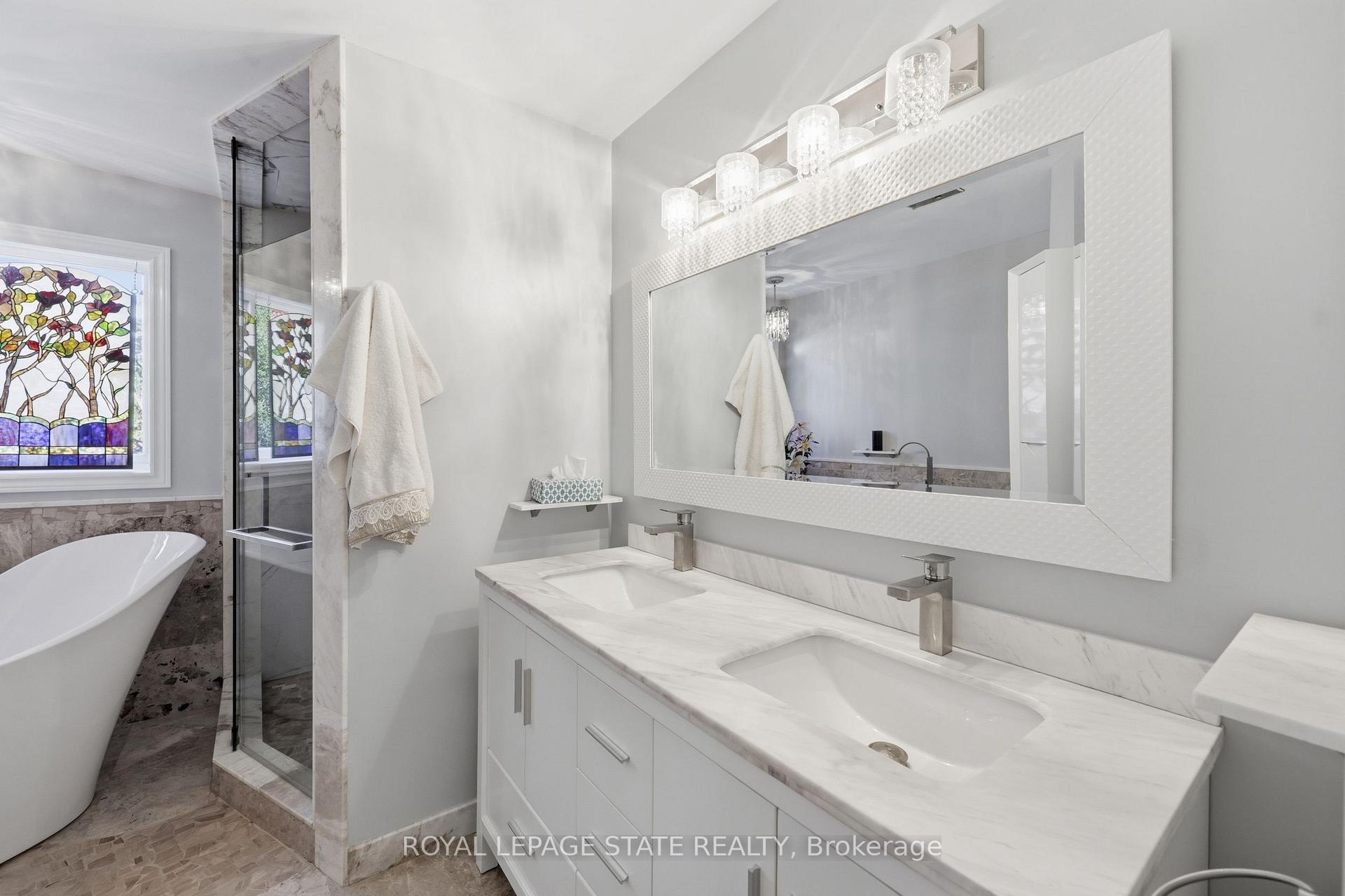 Photo 31 of 62 Anderson Court, Hamilton, Ancaster — HOMEH