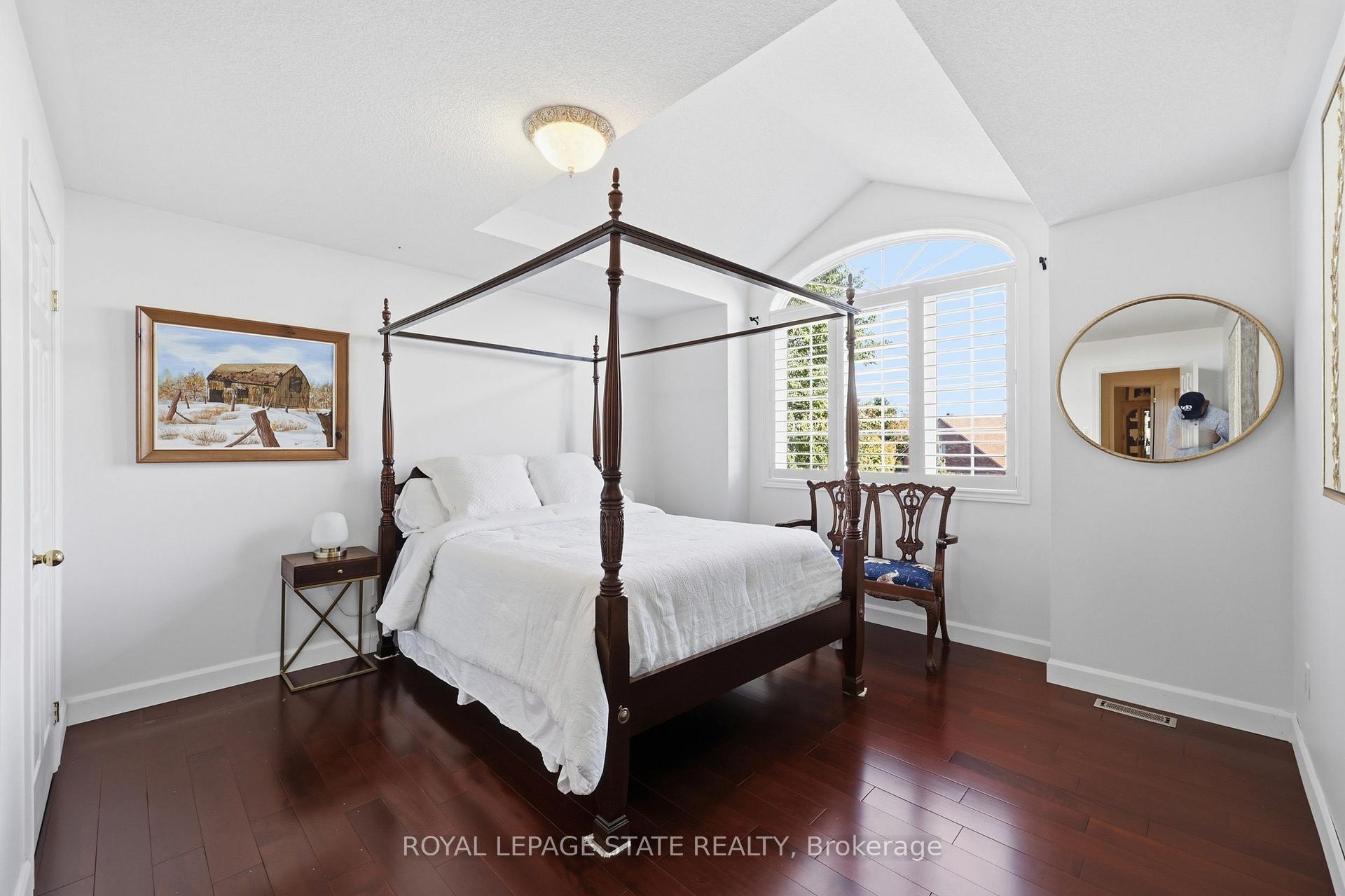 Photo 34 of 62 Anderson Court, Hamilton, Ancaster — HOMEH