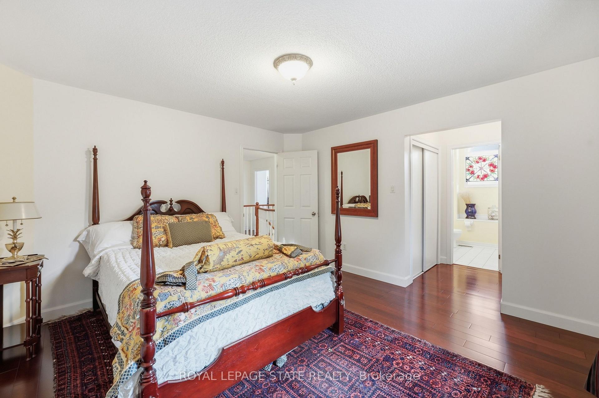 Photo 40 of 62 Anderson Court, Hamilton, Ancaster — HOMEH
