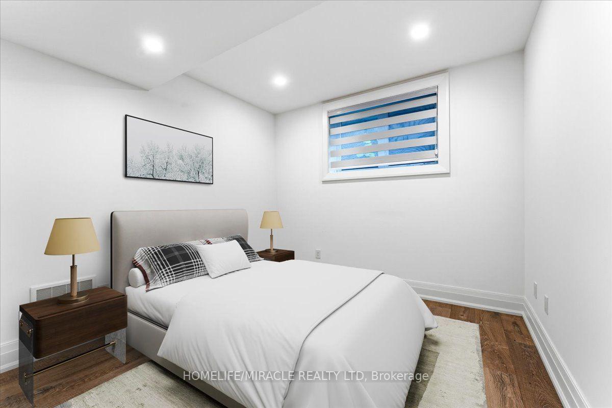 Photo 86 of 471 Willis Drive, Oakville, West — HOMEH