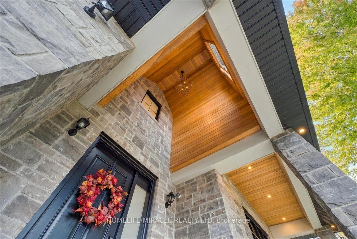 Photo of 471 Willis Drive