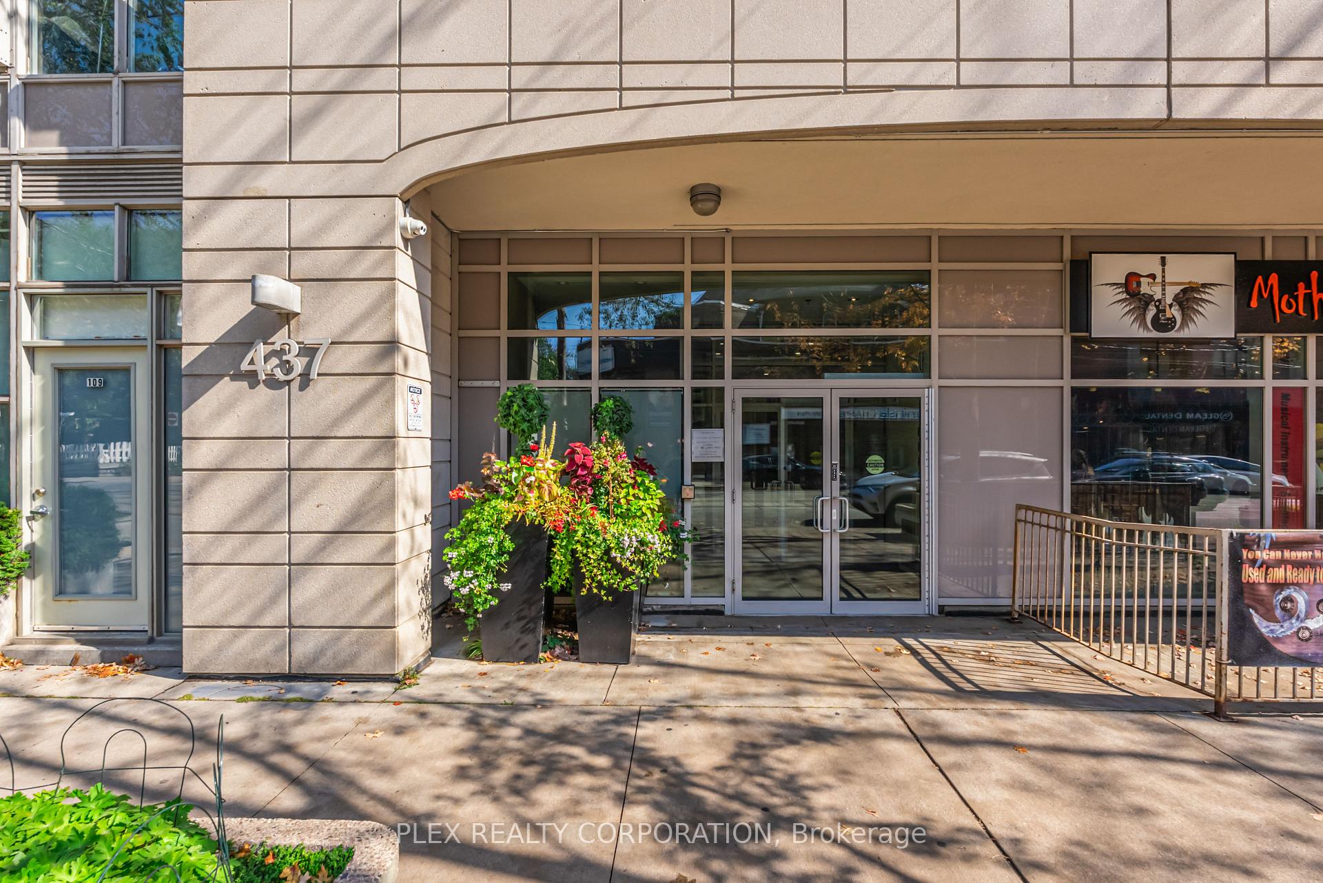 Photo 2 of Unit 410, 437 Roncesvalles Avenue, Toronto, Roncesvalles — HOMEH