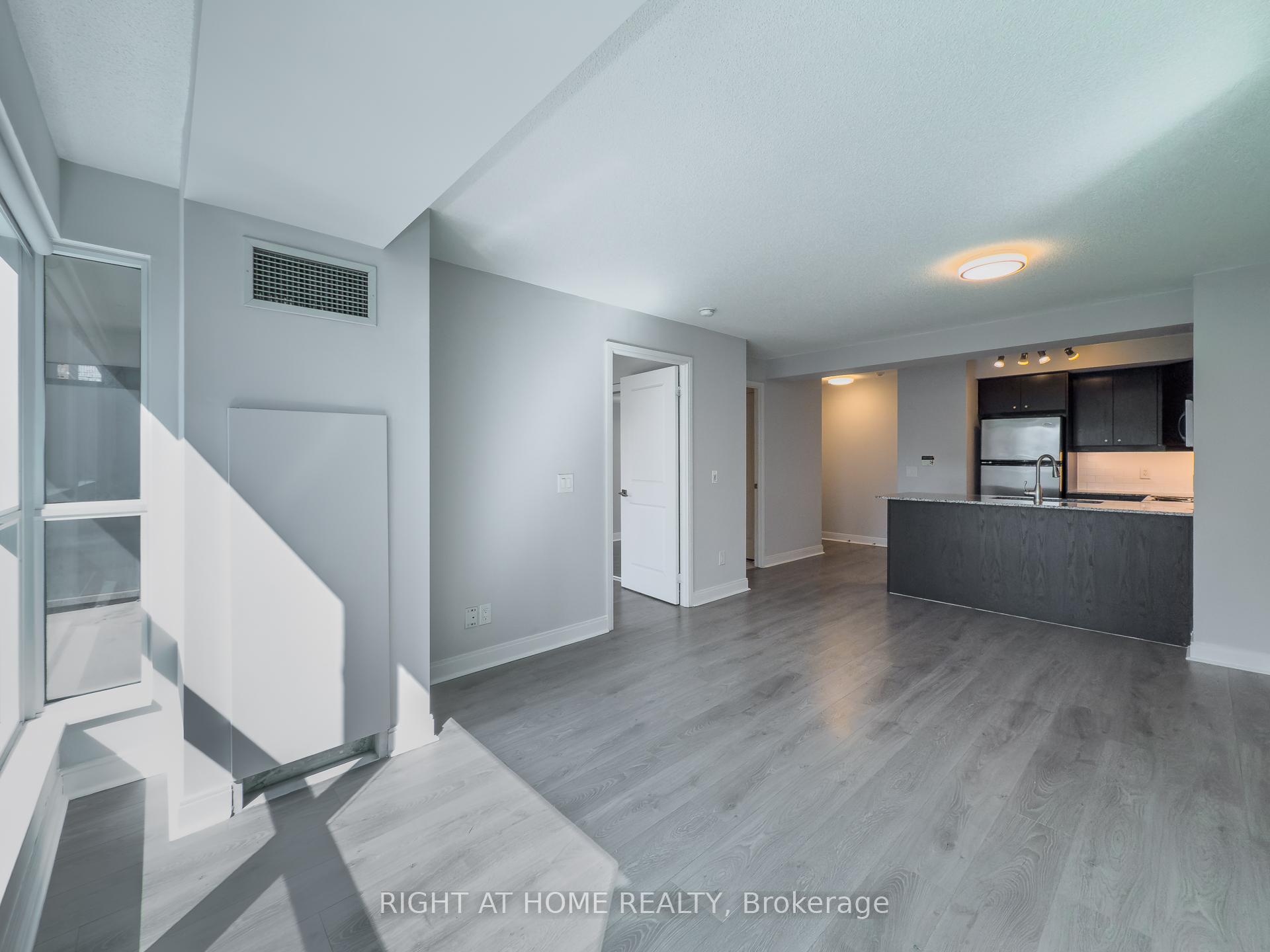 Photo 7 of Unit 806, 1 Scott Street, Toronto, Waterfront Communities — HOMEH