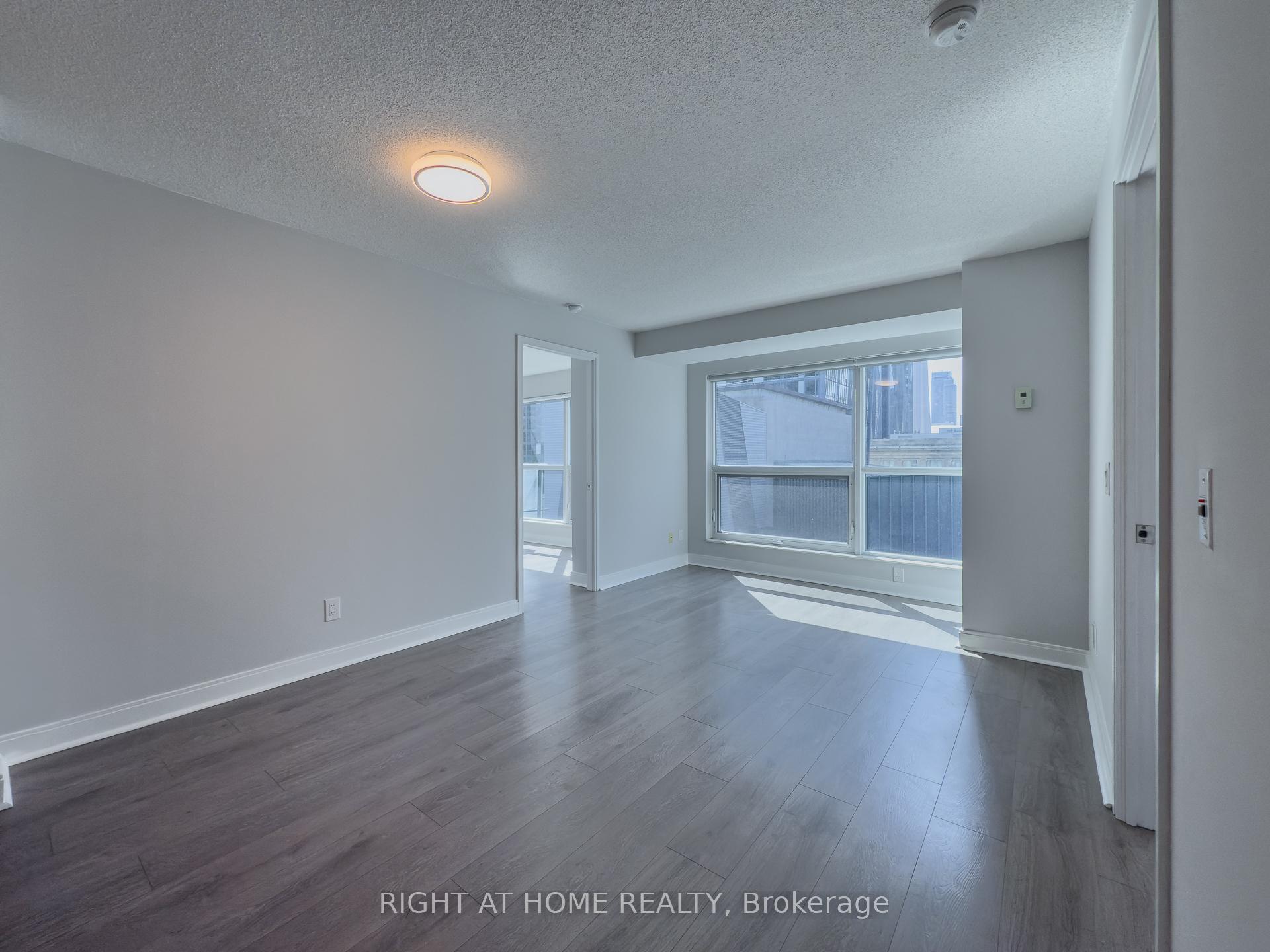 Photo 8 of Unit 806, 1 Scott Street, Toronto, Waterfront Communities — HOMEH