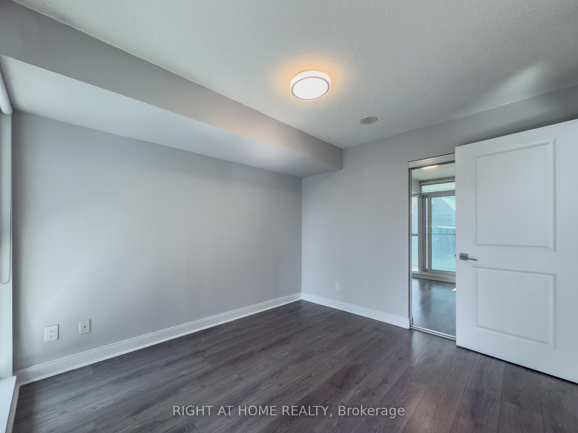 Photo 11 of Unit 806, 1 Scott Street, Toronto, Waterfront Communities — HOMEH