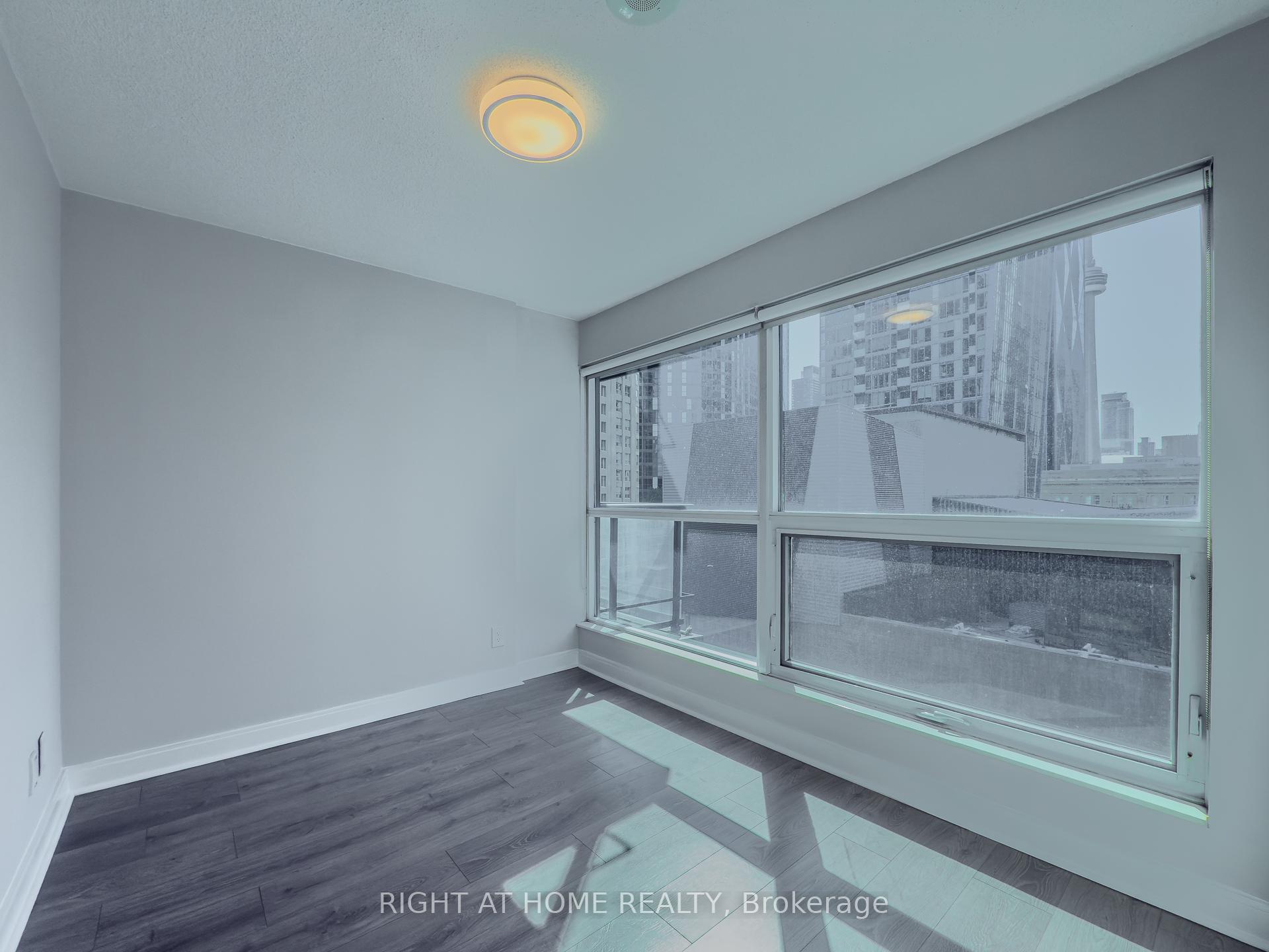 Photo 14 of Unit 806, 1 Scott Street, Toronto, Waterfront Communities — HOMEH