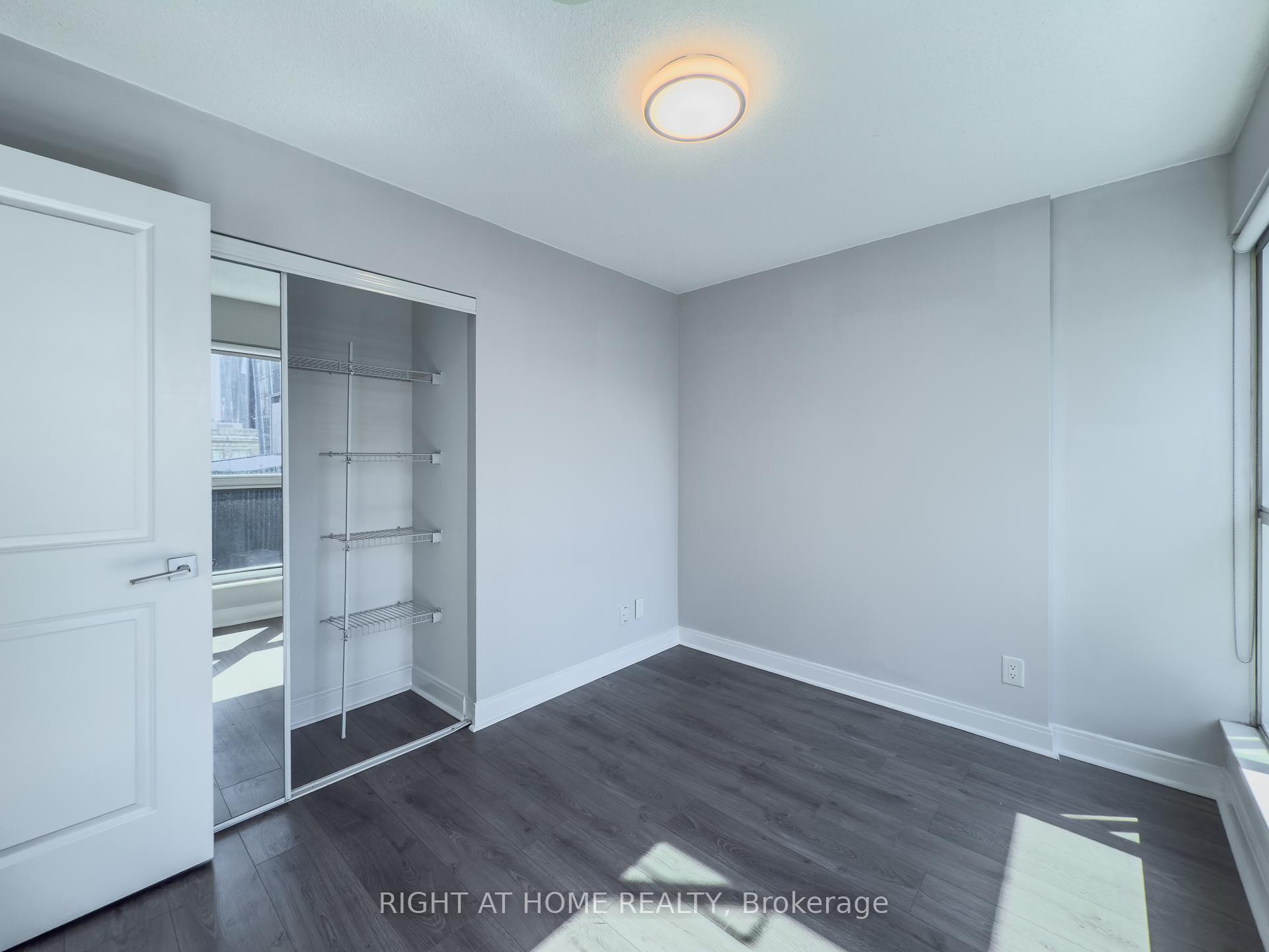 Photo 17 of Unit 806, 1 Scott Street, Toronto, Waterfront Communities — HOMEH