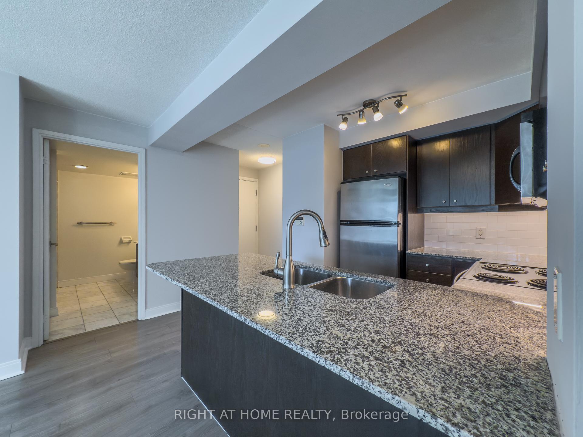 Photo 19 of Unit 806, 1 Scott Street, Toronto, Waterfront Communities — HOMEH