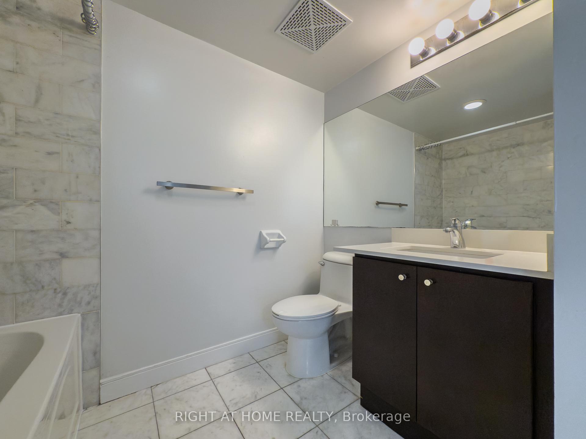 Photo 20 of Unit 806, 1 Scott Street, Toronto, Waterfront Communities — HOMEH