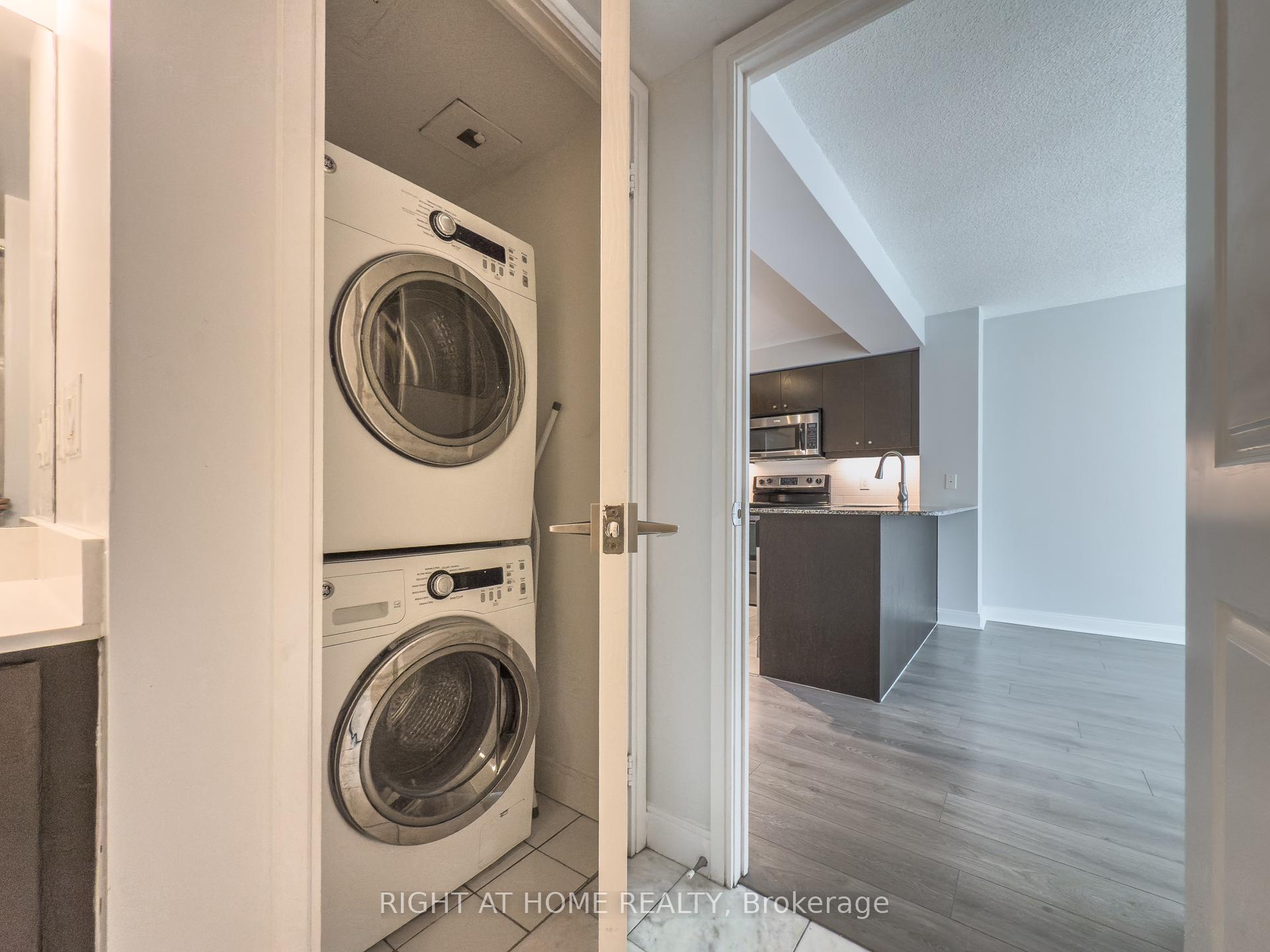 Photo 23 of Unit 806, 1 Scott Street, Toronto, Waterfront Communities — HOMEH
