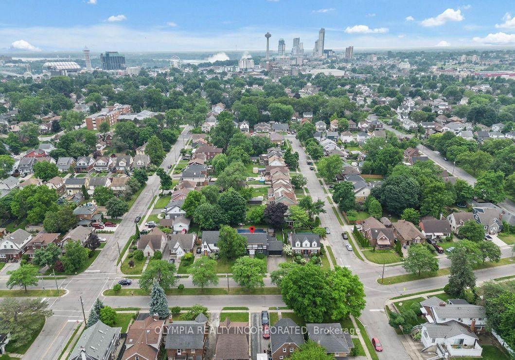 Photo 17 of 5138 Valley Way, Niagara Falls, Cherrywood — HOMEH