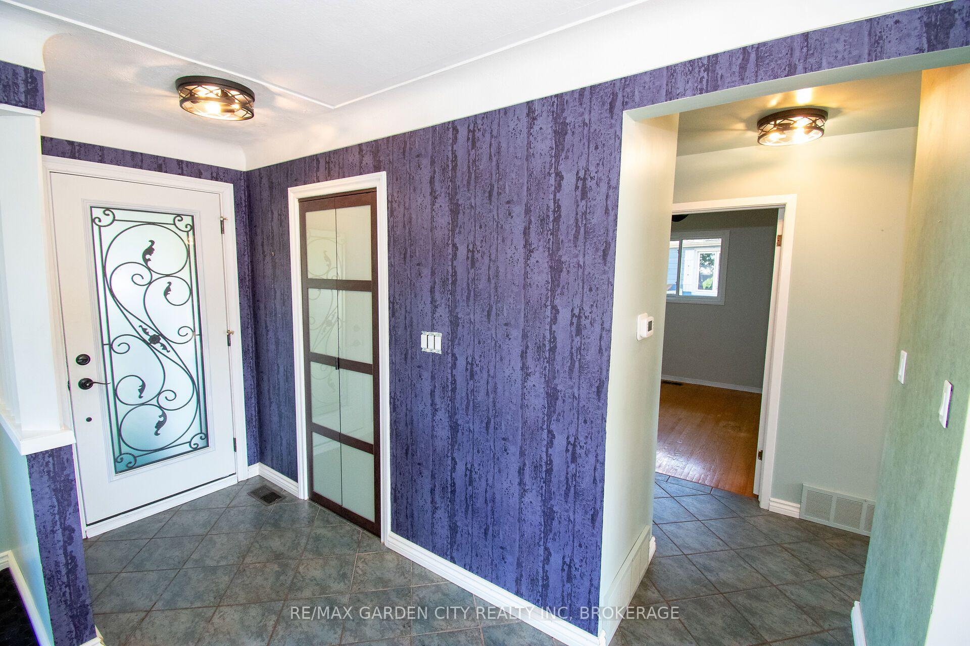 Photo 15 of 15 Karen Crescent, Grimsby, Grimsby West — HOMEH