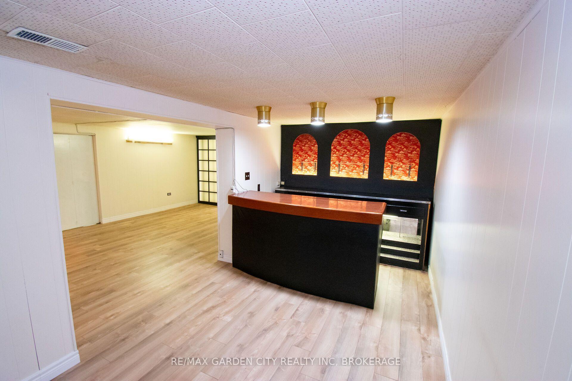 Photo 38 of 15 Karen Crescent, Grimsby, Grimsby West — HOMEH