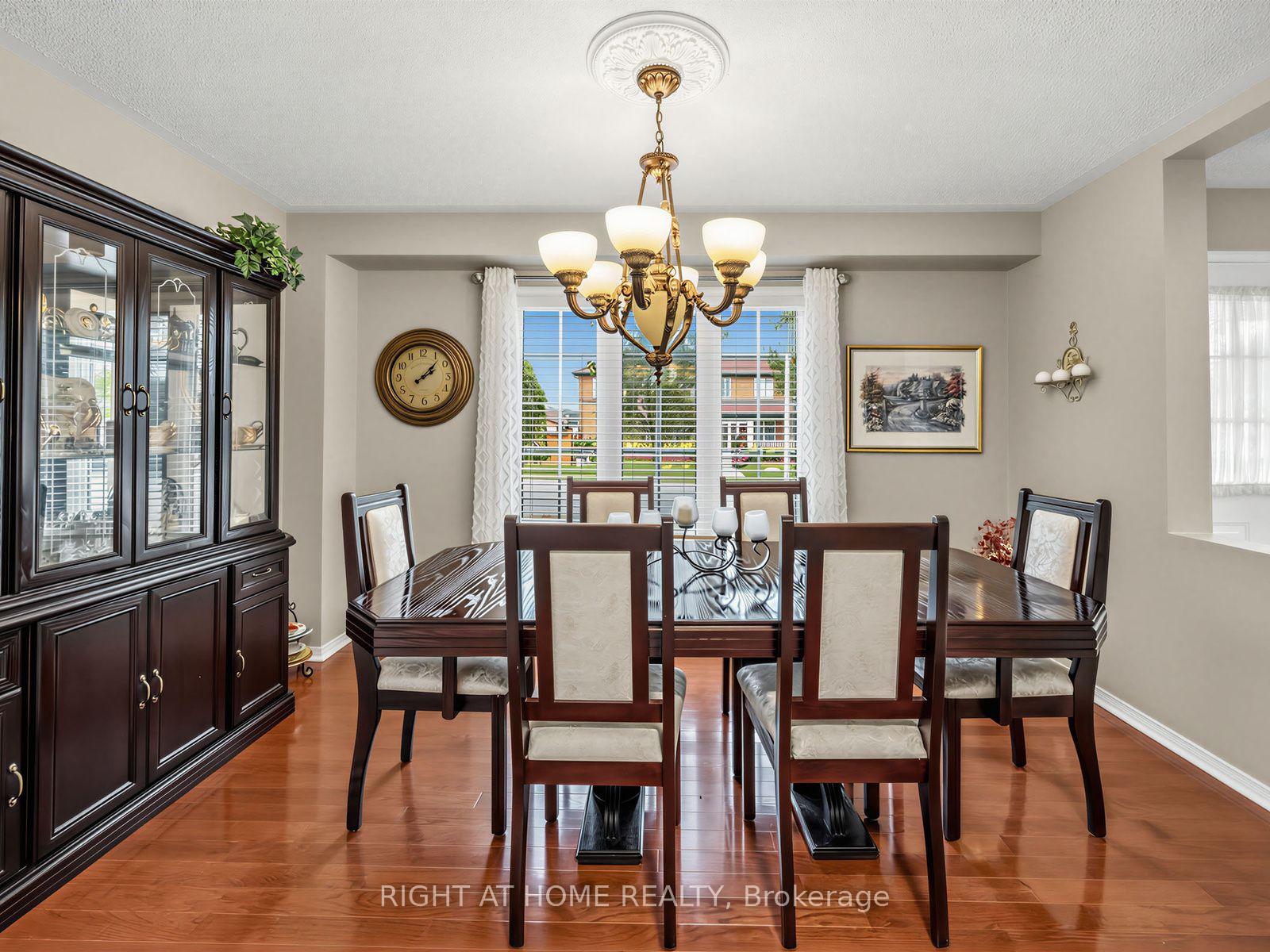 Photo 9 of 106 Worthington Avenue, Brampton, Fletcher's Meadow — HOMEH