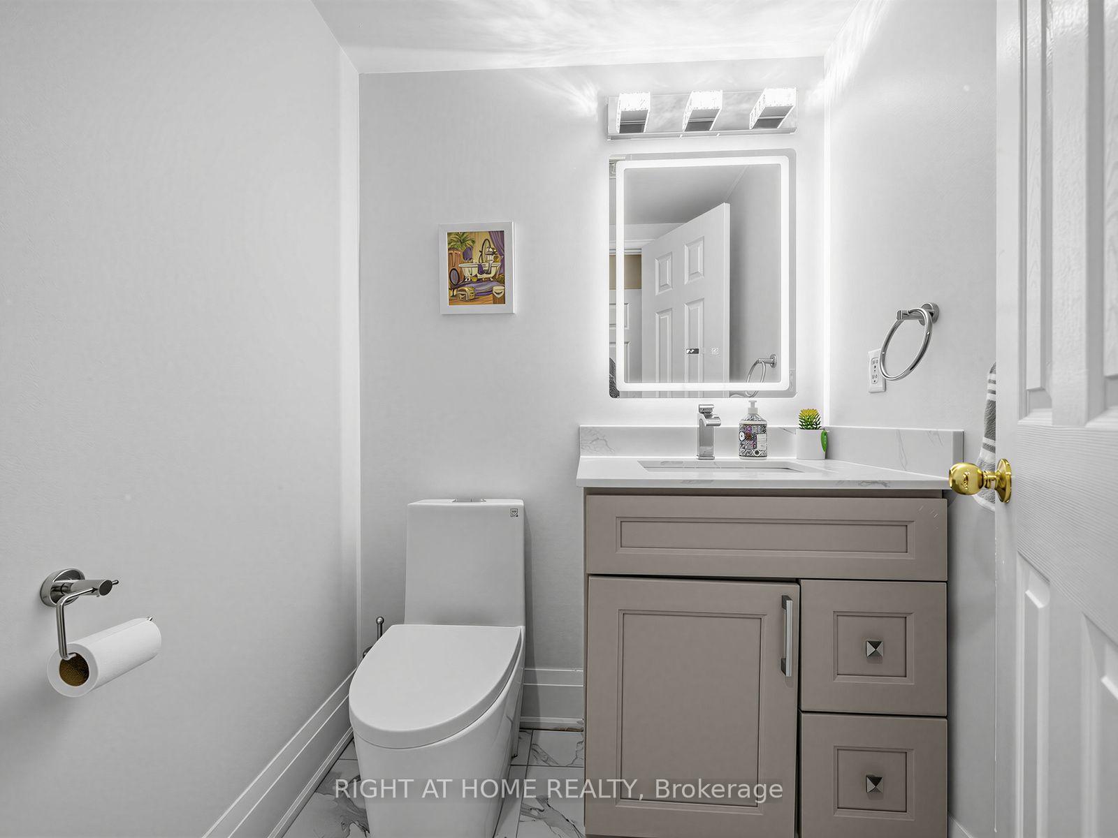 Photo 17 of 106 Worthington Avenue, Brampton, Fletcher's Meadow — HOMEH