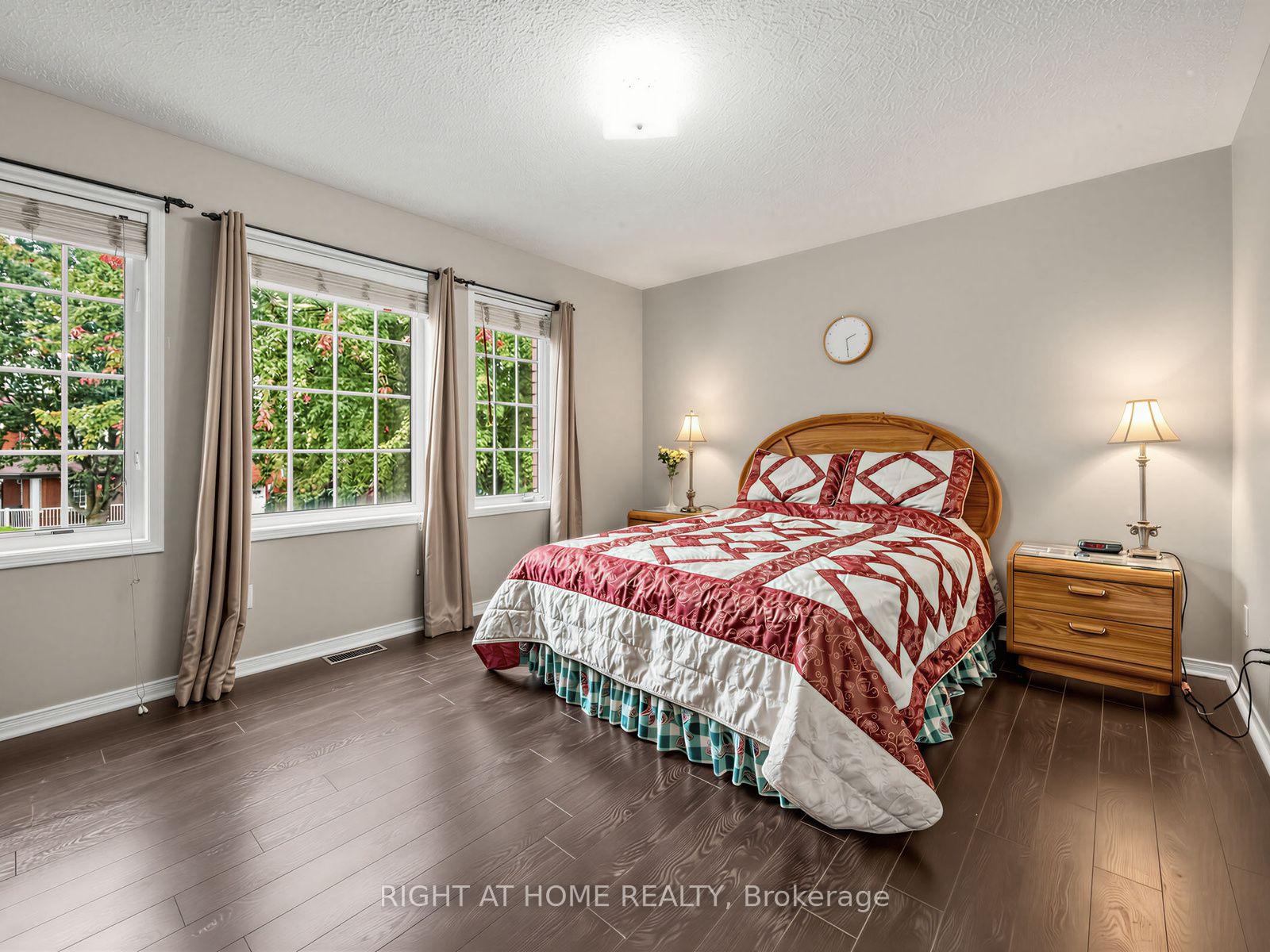 Photo 22 of 106 Worthington Avenue, Brampton, Fletcher's Meadow — HOMEH