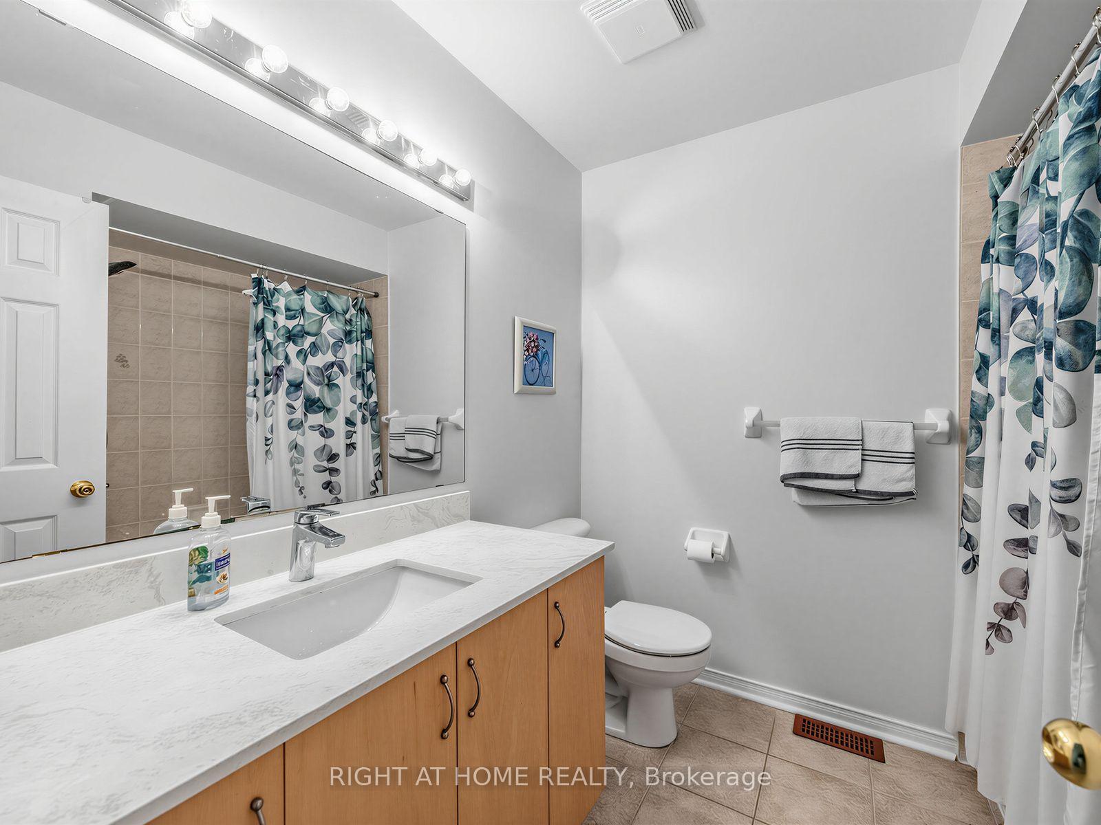 Photo 23 of 106 Worthington Avenue, Brampton, Fletcher's Meadow — HOMEH