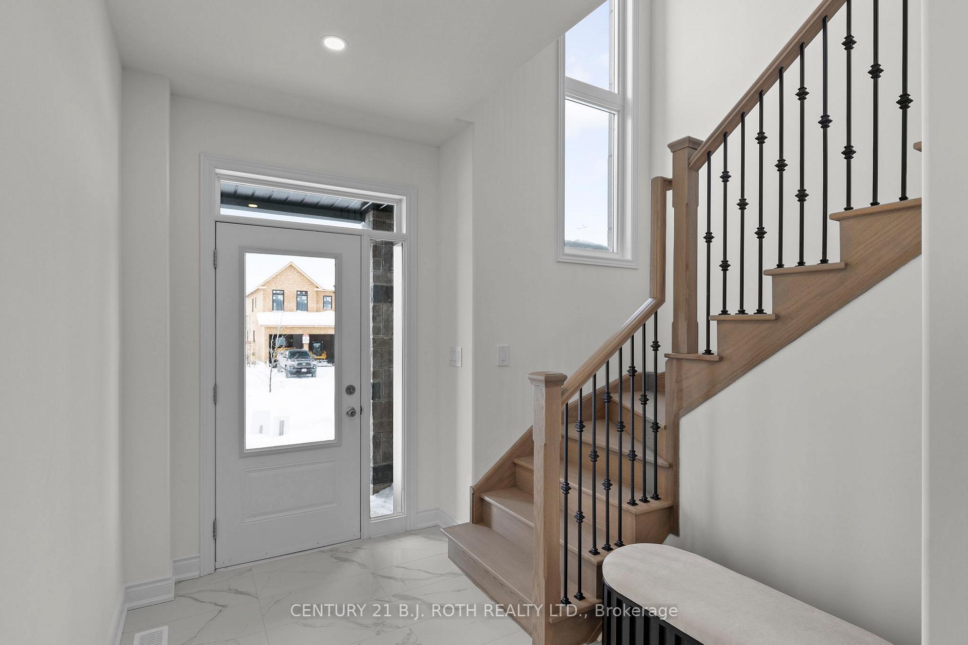 Photo 2 of 2974 Monarch Drive, Orillia — HOMEH