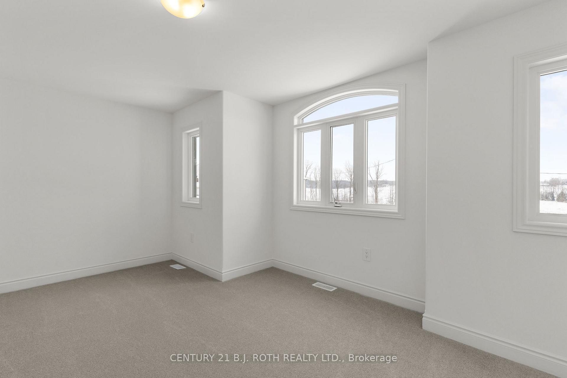 Photo 15 of 2974 Monarch Drive, Orillia — HOMEH