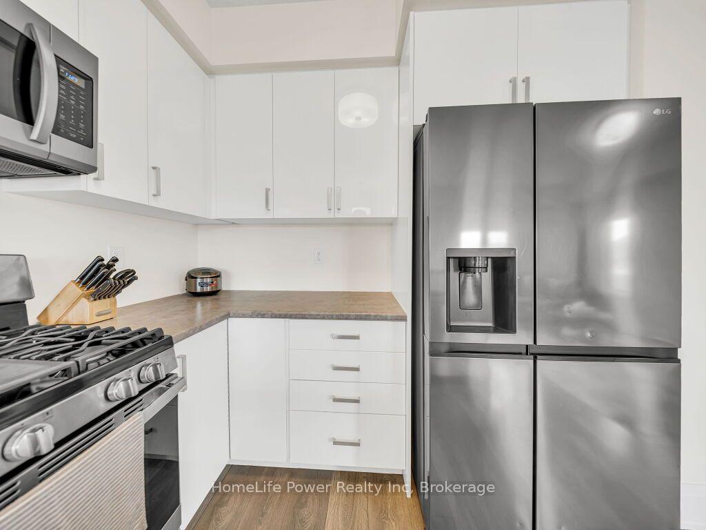 Photo 23 of 45 George Brier Drive W, Brant, Paris — HOMEH