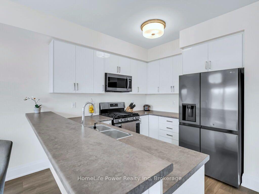 Photo 32 of 45 George Brier Drive W, Brant, Paris — HOMEH