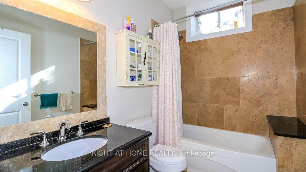 Photo 35 of 44 Highland Drive, Oro-Medonte, Horseshoe Valley — HOMEH