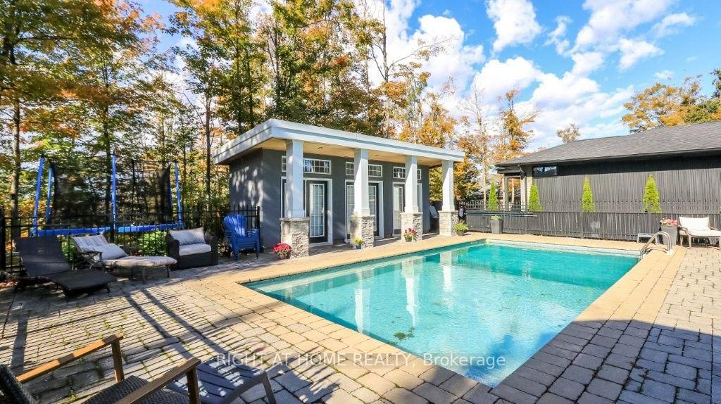 Photo 41 of 44 Highland Drive, Oro-Medonte, Horseshoe Valley — HOMEH