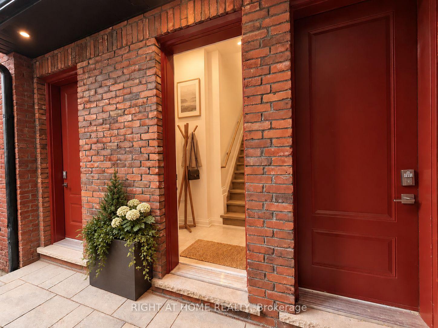 Photo 4 of Unit 3, 57 Hepbourne Street, Toronto, Dufferin Grove — HOMEH