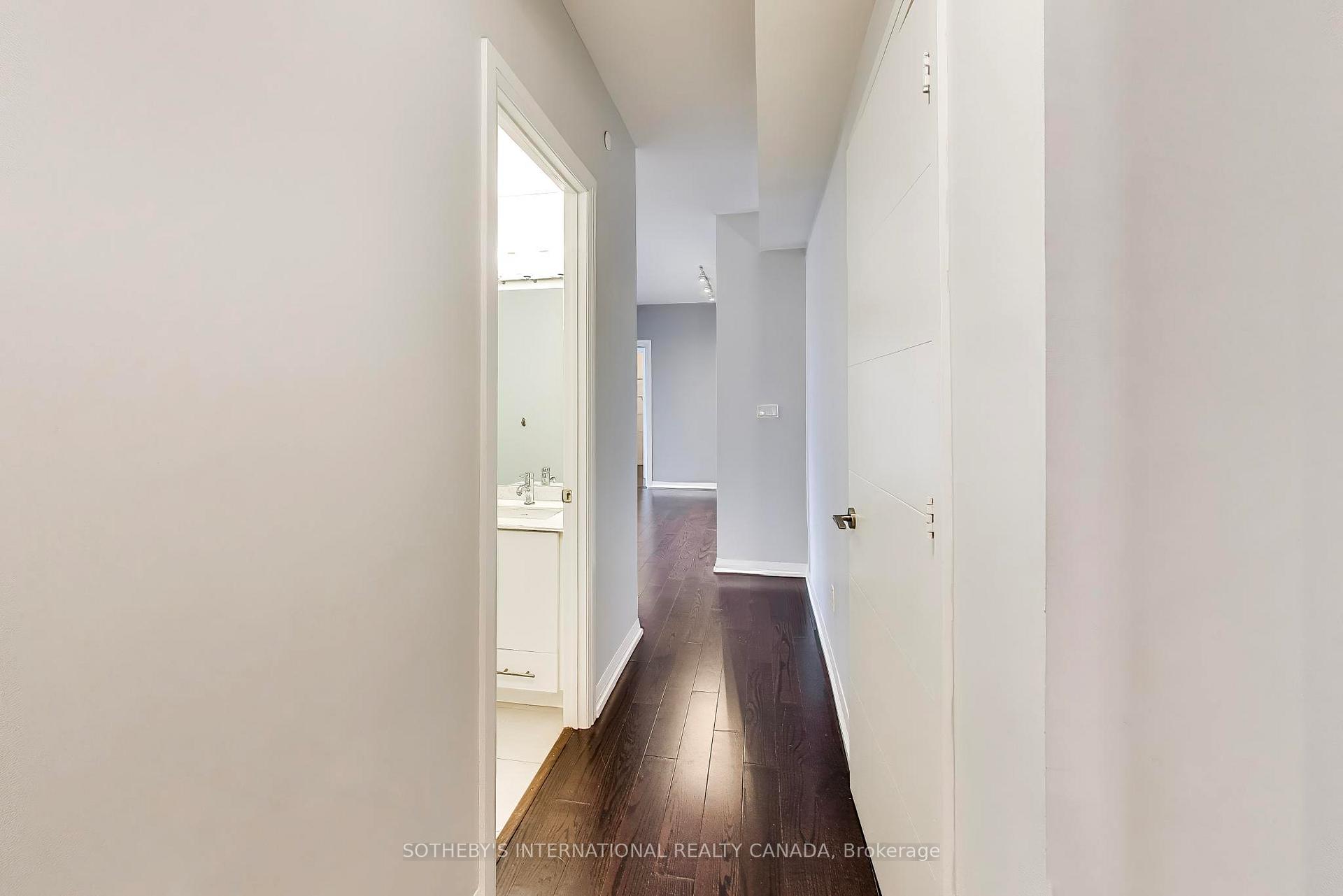 Photo 3 of Unit 1122, 460 Adelaide Street E, Toronto, Moss Park — HOMEH