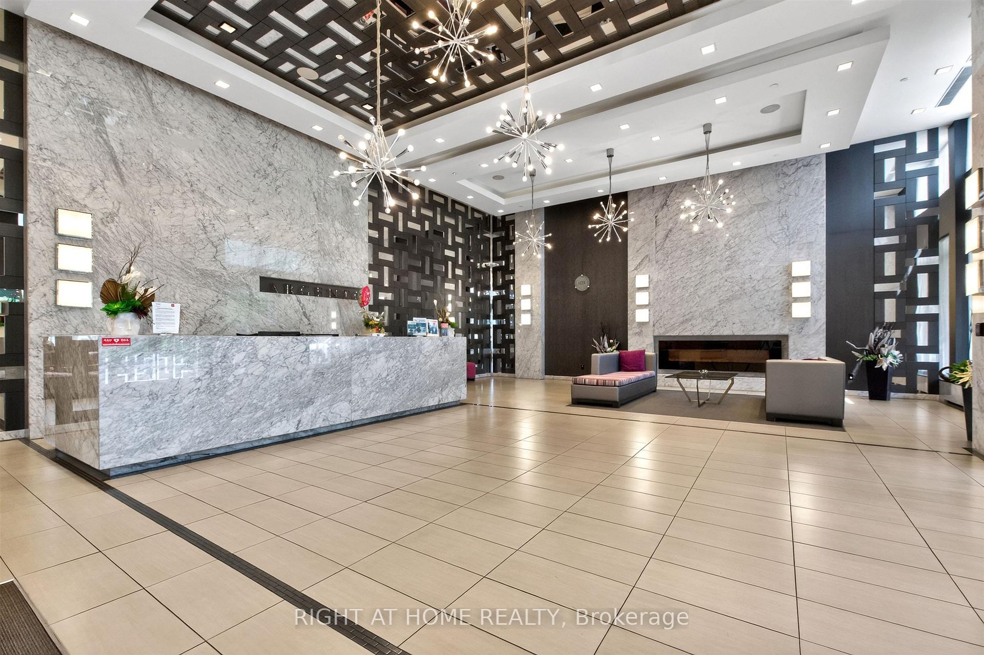 Photo 4 of Unit 509, 18 Graydon Hall Drive, North York, Parkwoods-Donalda — HOMEH