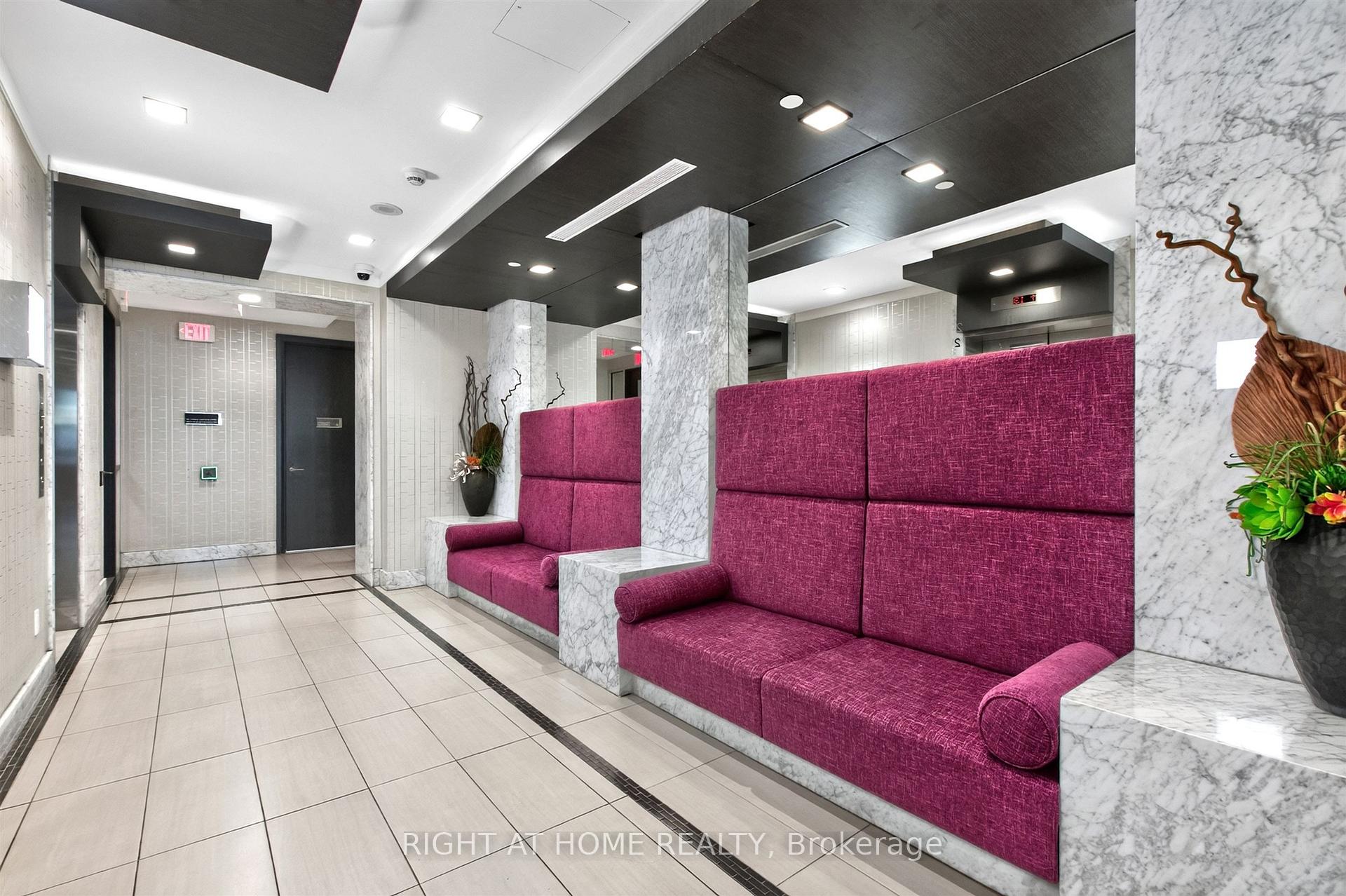 Photo 6 of Unit 509, 18 Graydon Hall Drive, North York, Parkwoods-Donalda — HOMEH