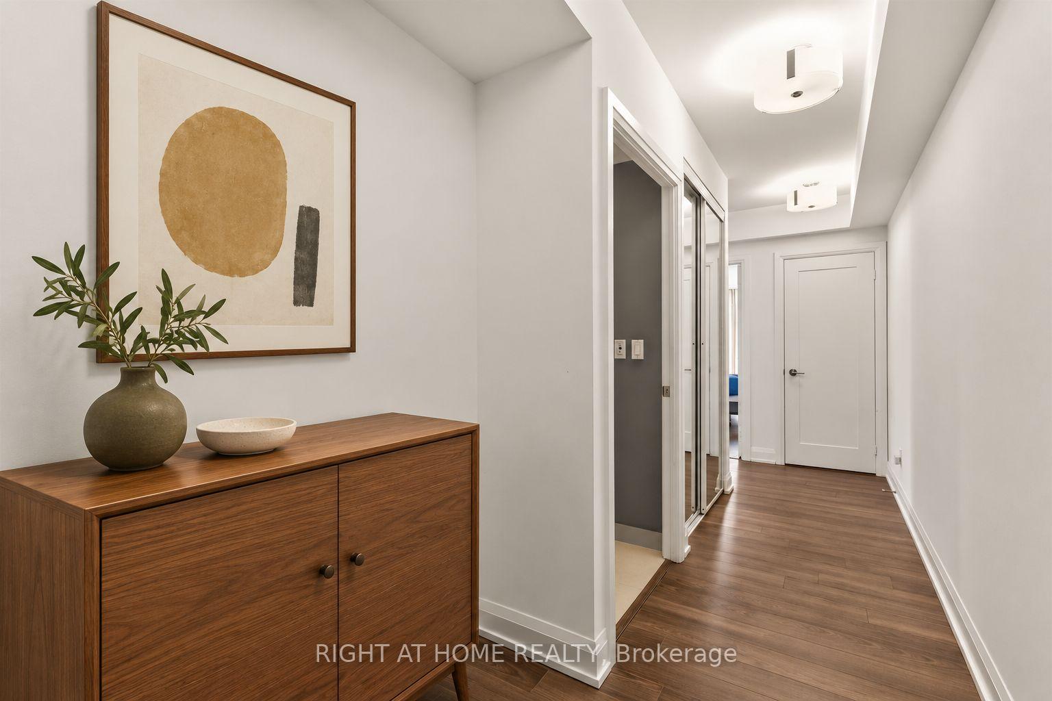 Photo 8 of Unit 509, 18 Graydon Hall Drive, North York, Parkwoods-Donalda — HOMEH