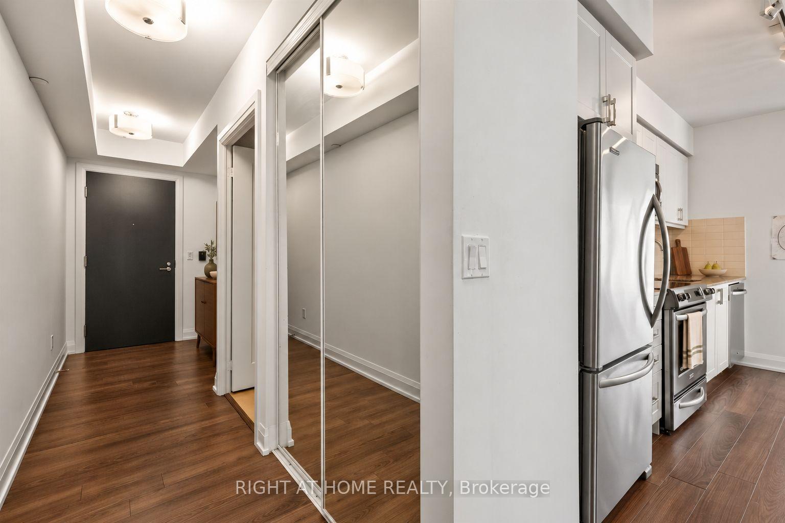 Photo 9 of Unit 509, 18 Graydon Hall Drive, North York, Parkwoods-Donalda — HOMEH
