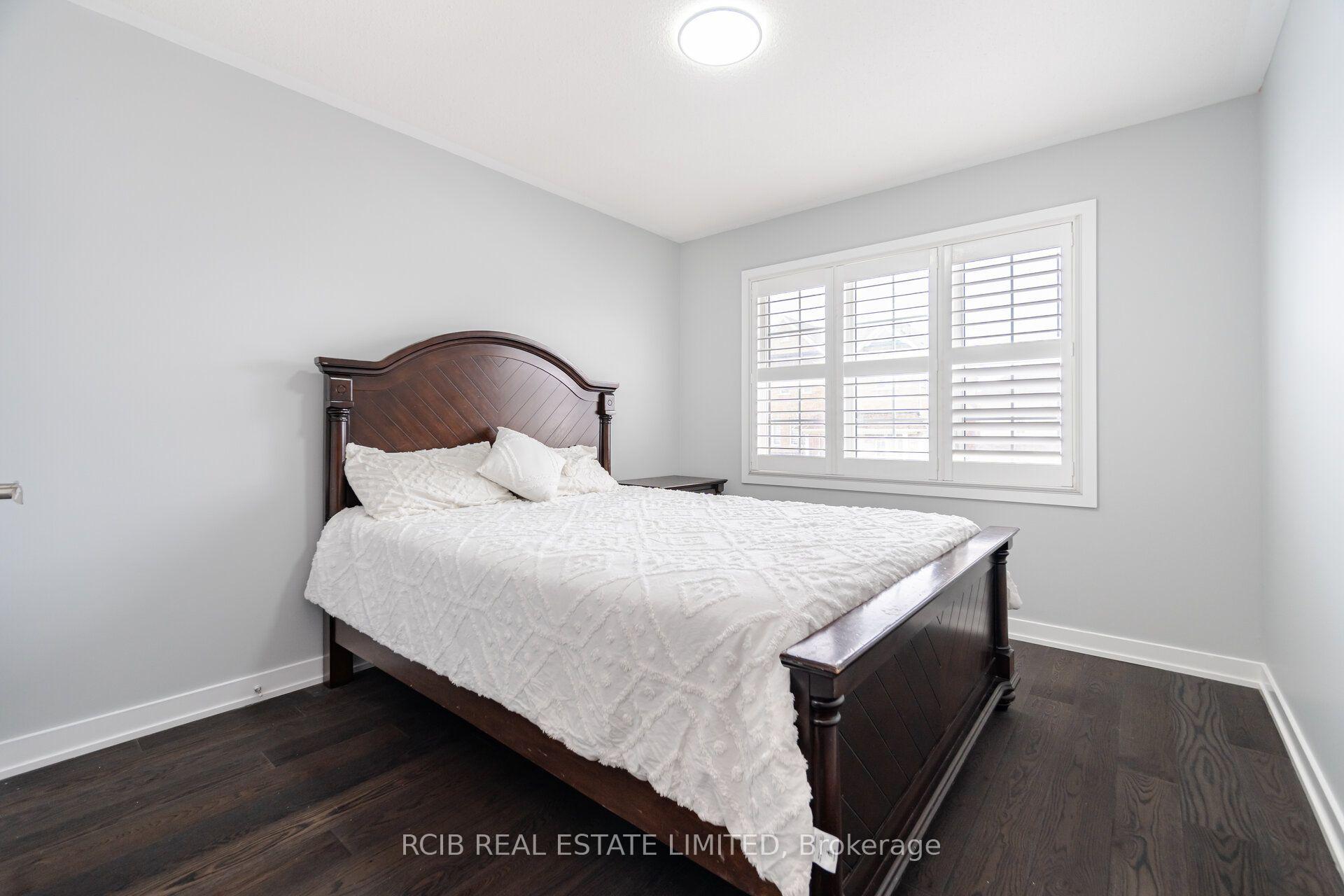 Photo 42 of 2 Villadowns Trail, Brampton, Sandringham-Wellington North — HOMEH
