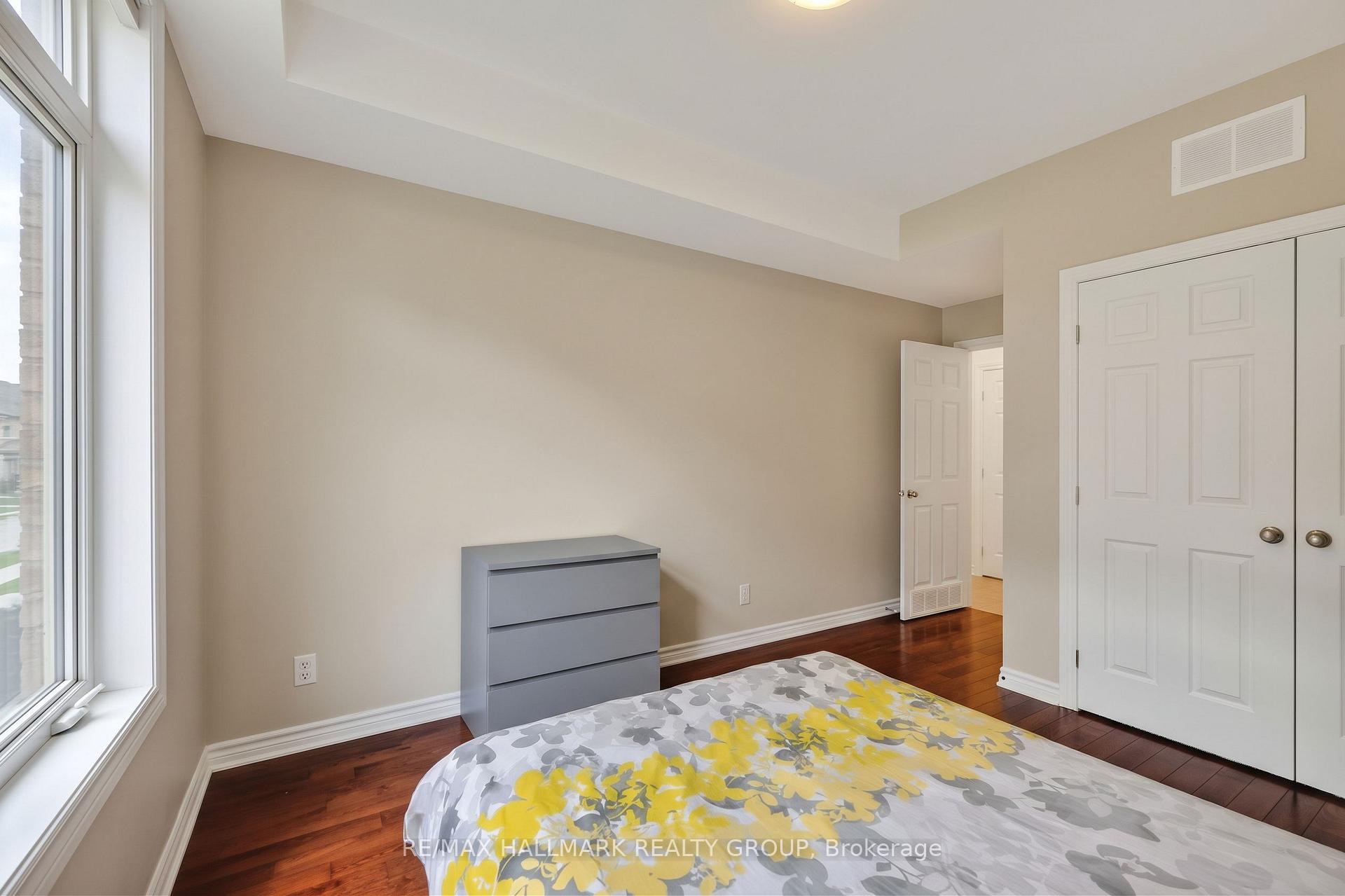 Photo 12 of Unit D, 318 Everest Private, Ottawa, Elmvale Acres — HOMEH