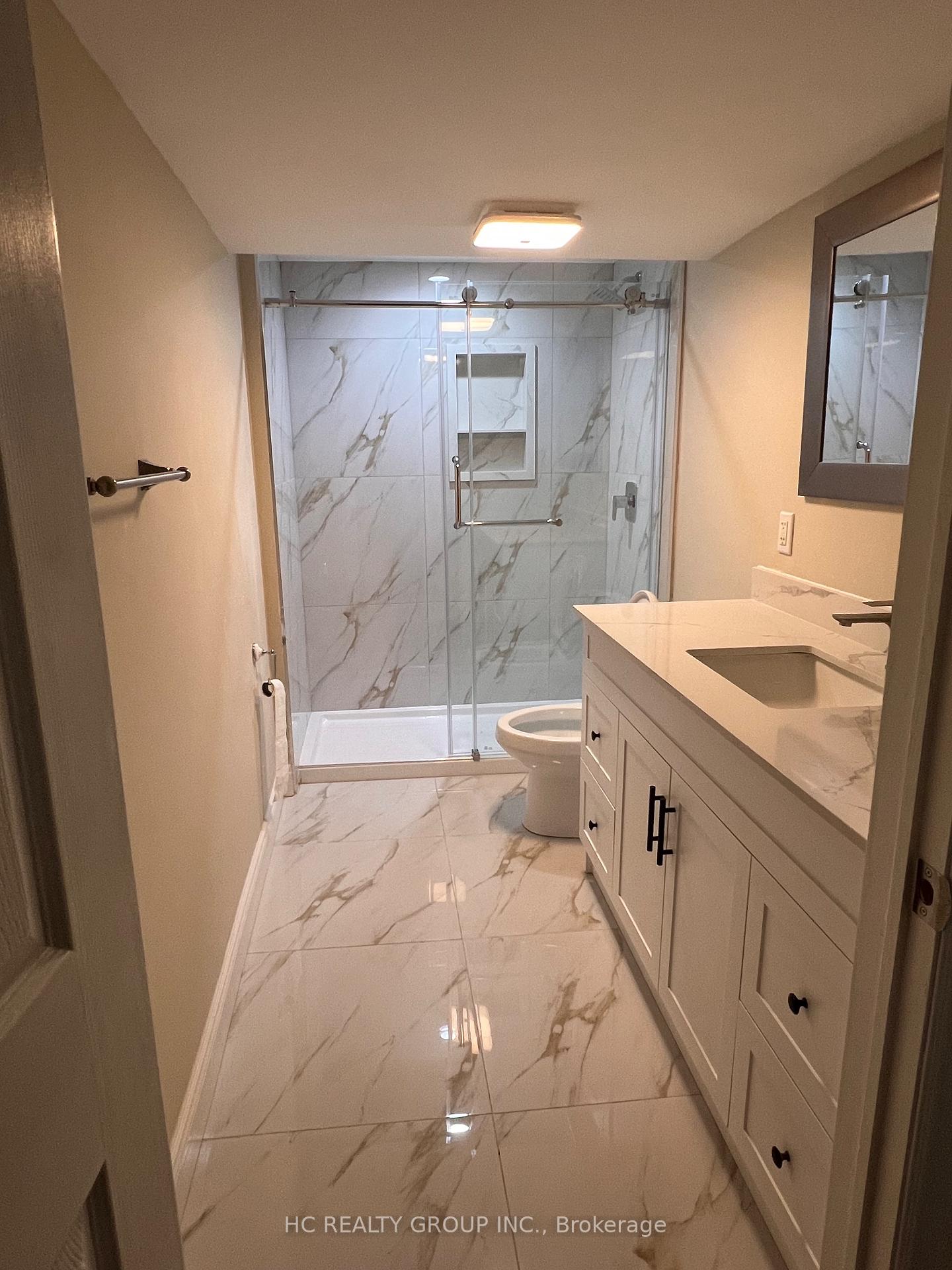 Photo 9 of Low 127 Cascade Circle, Richmond Hill, Crosby — HOMEH