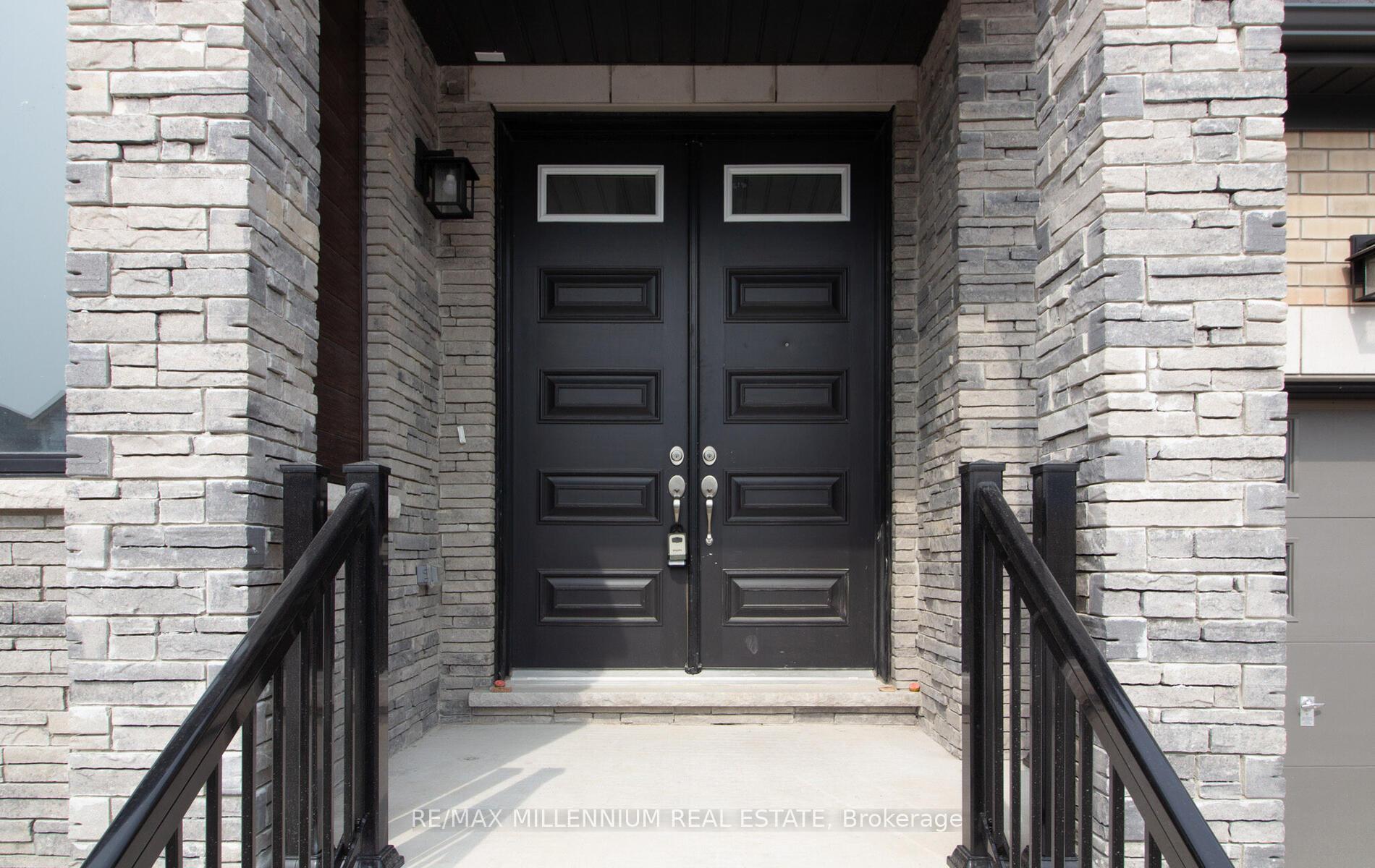Photo 3 of 81 Bearberry Road, Springwater, Midhurst — HOMEH