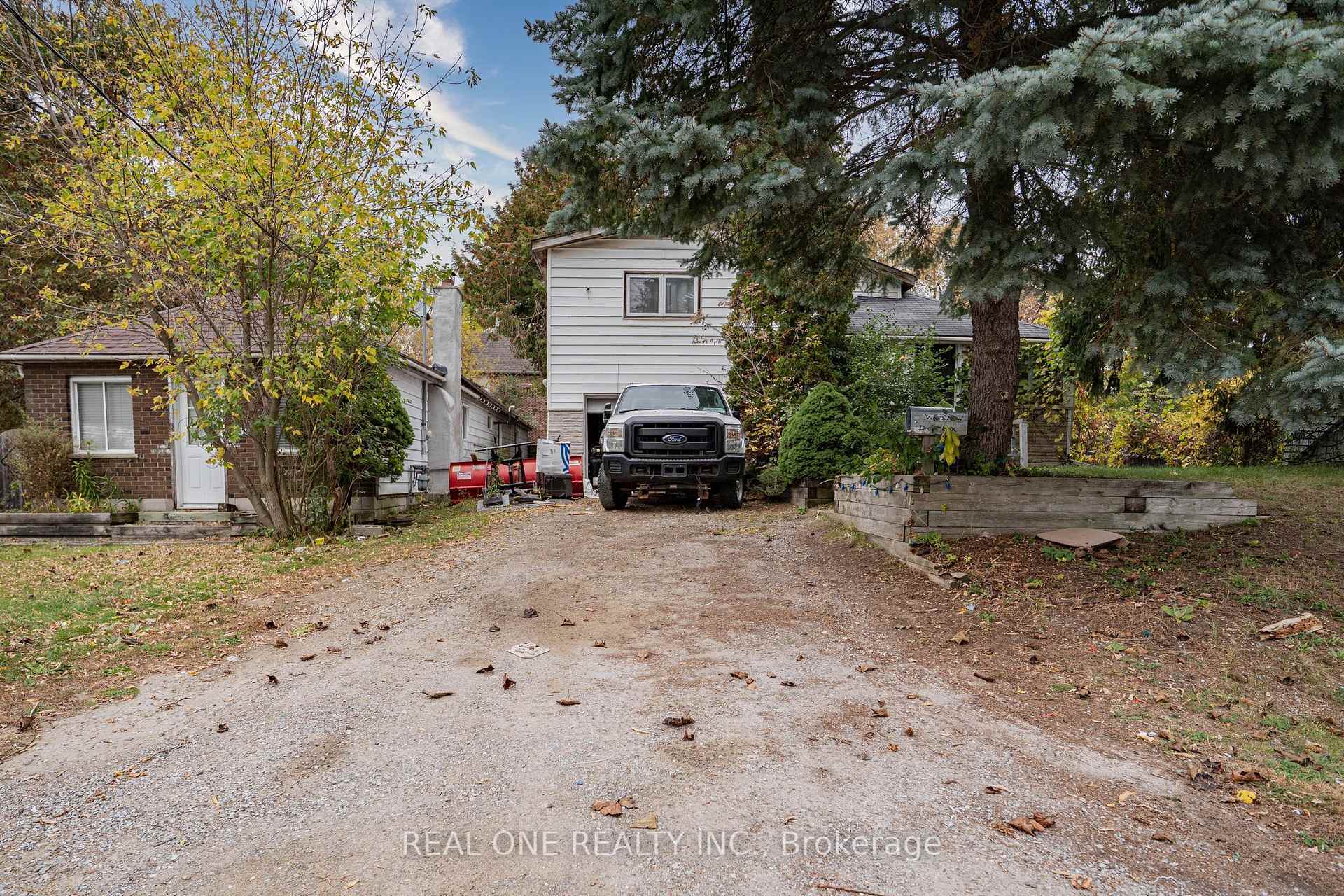 Photo 8 of 26 Capelle Street, Richmond Hill, Oak Ridges Lake Wilcox — HOMEH